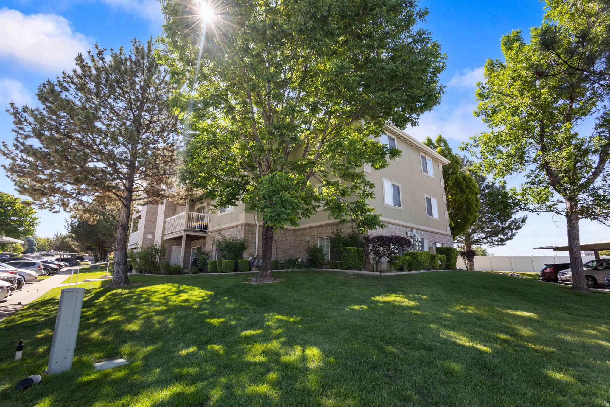 main property photo 23