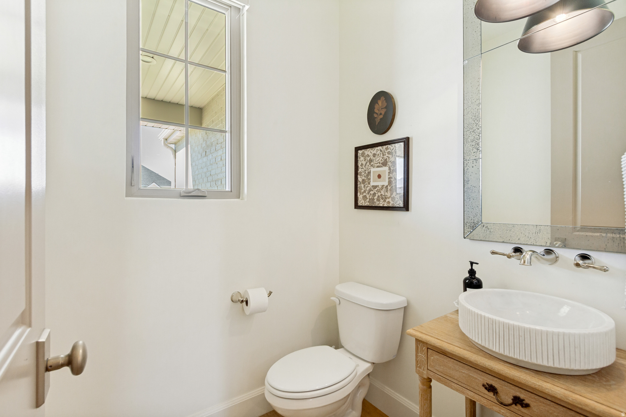 main property photo 25