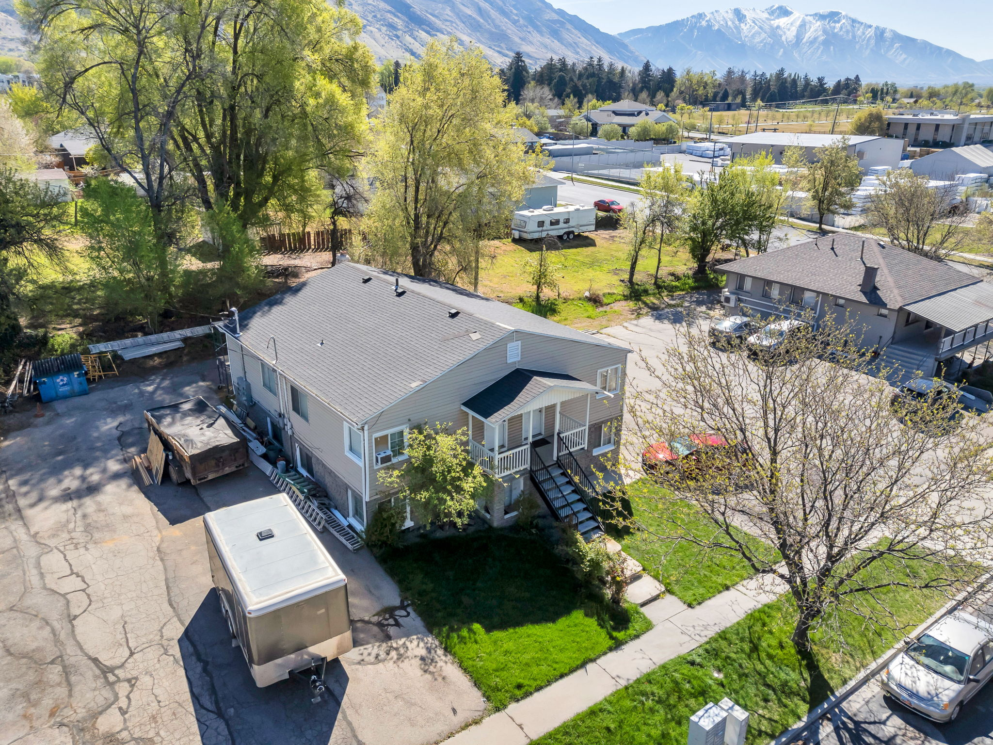 main property photo 9