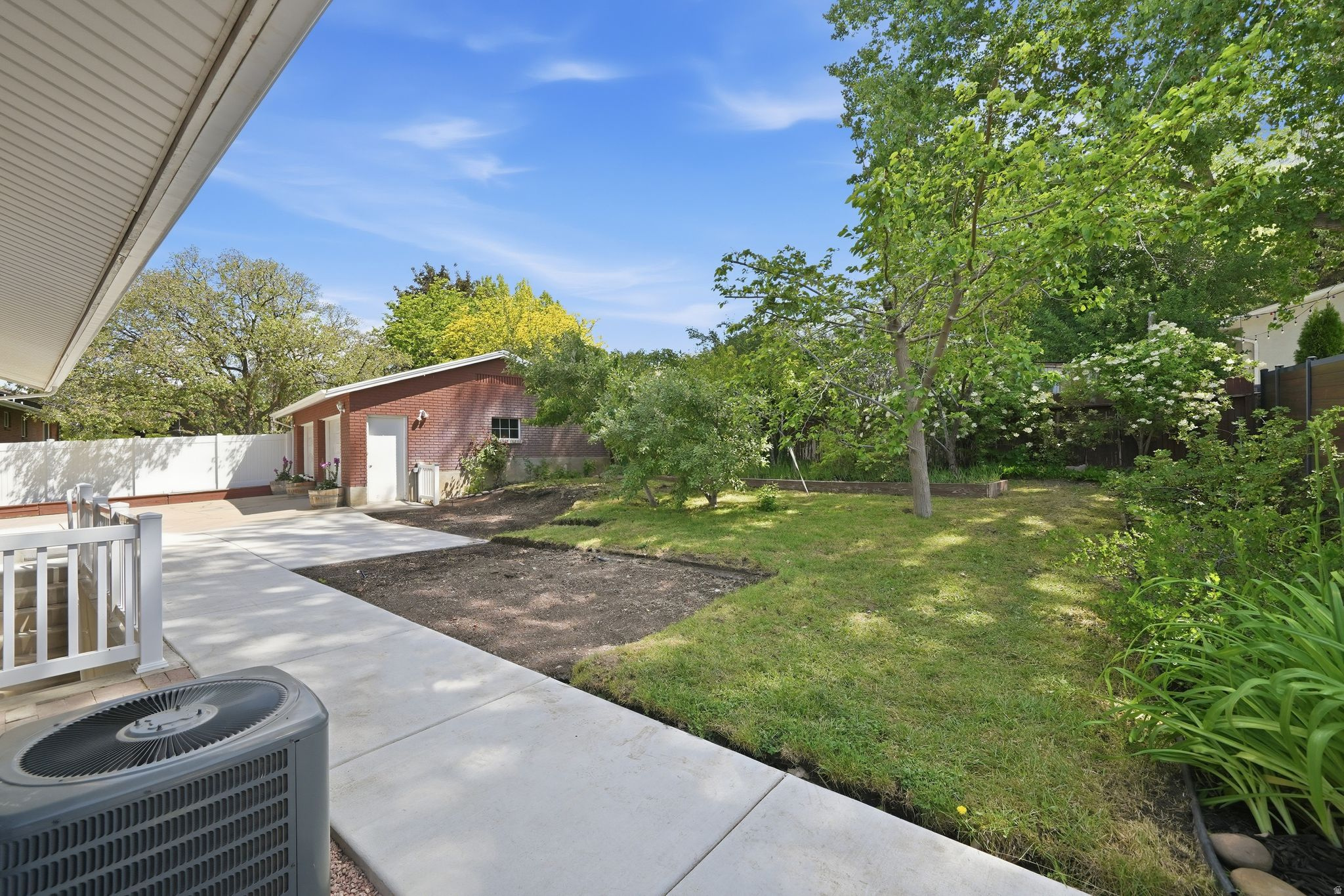main property photo 47