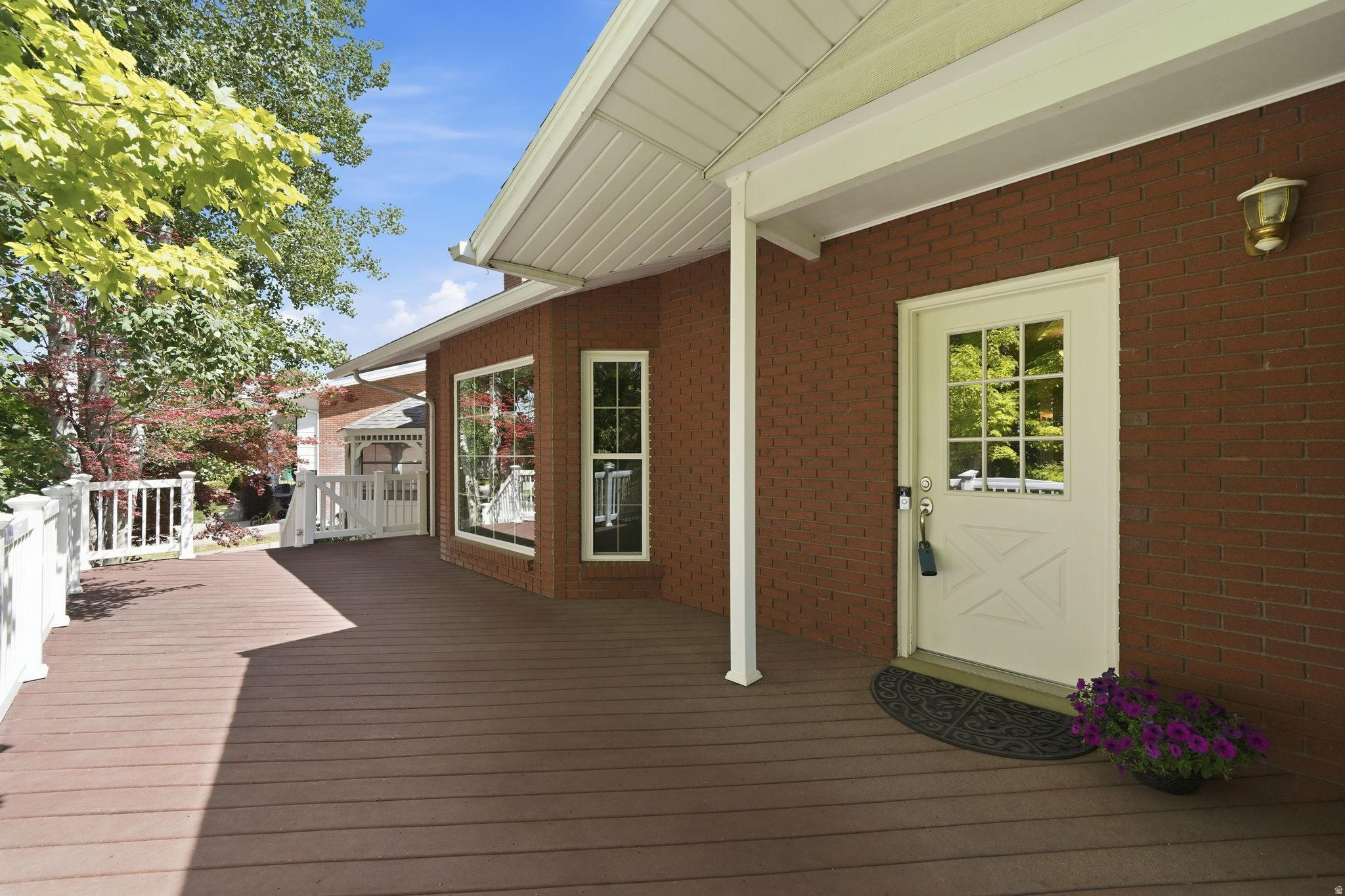 main property photo 50