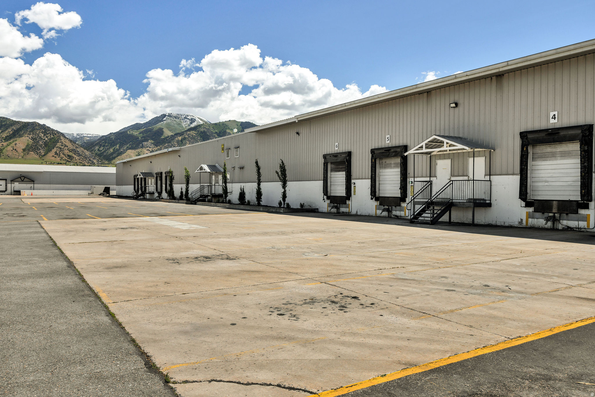 main property photo 16