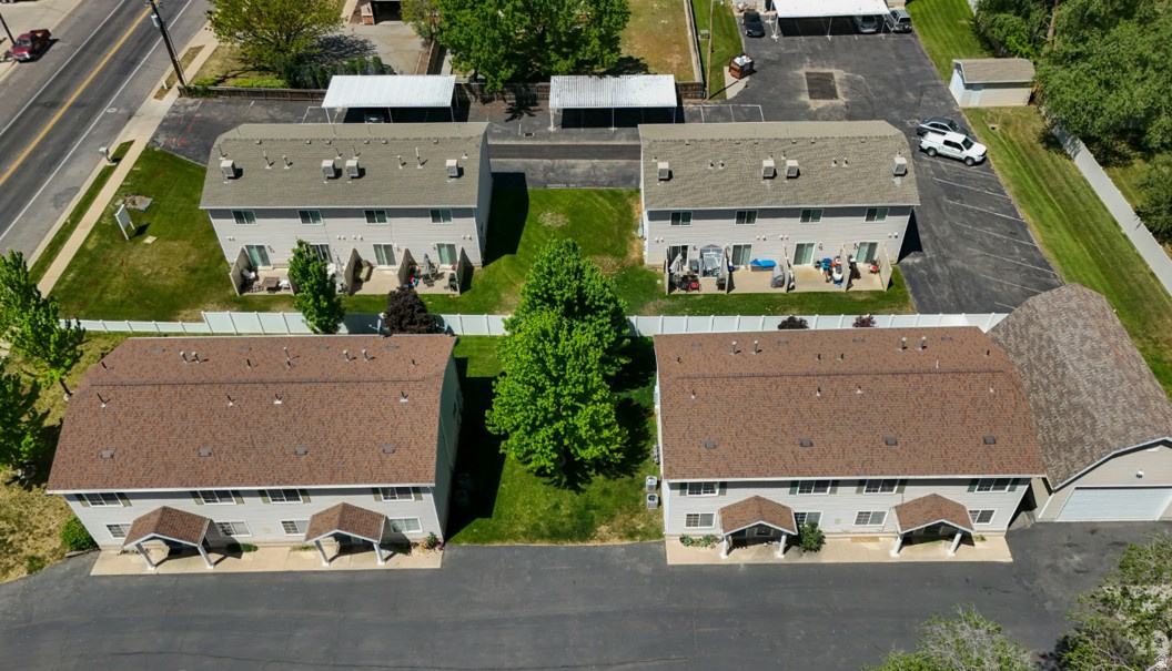 main property photo 5