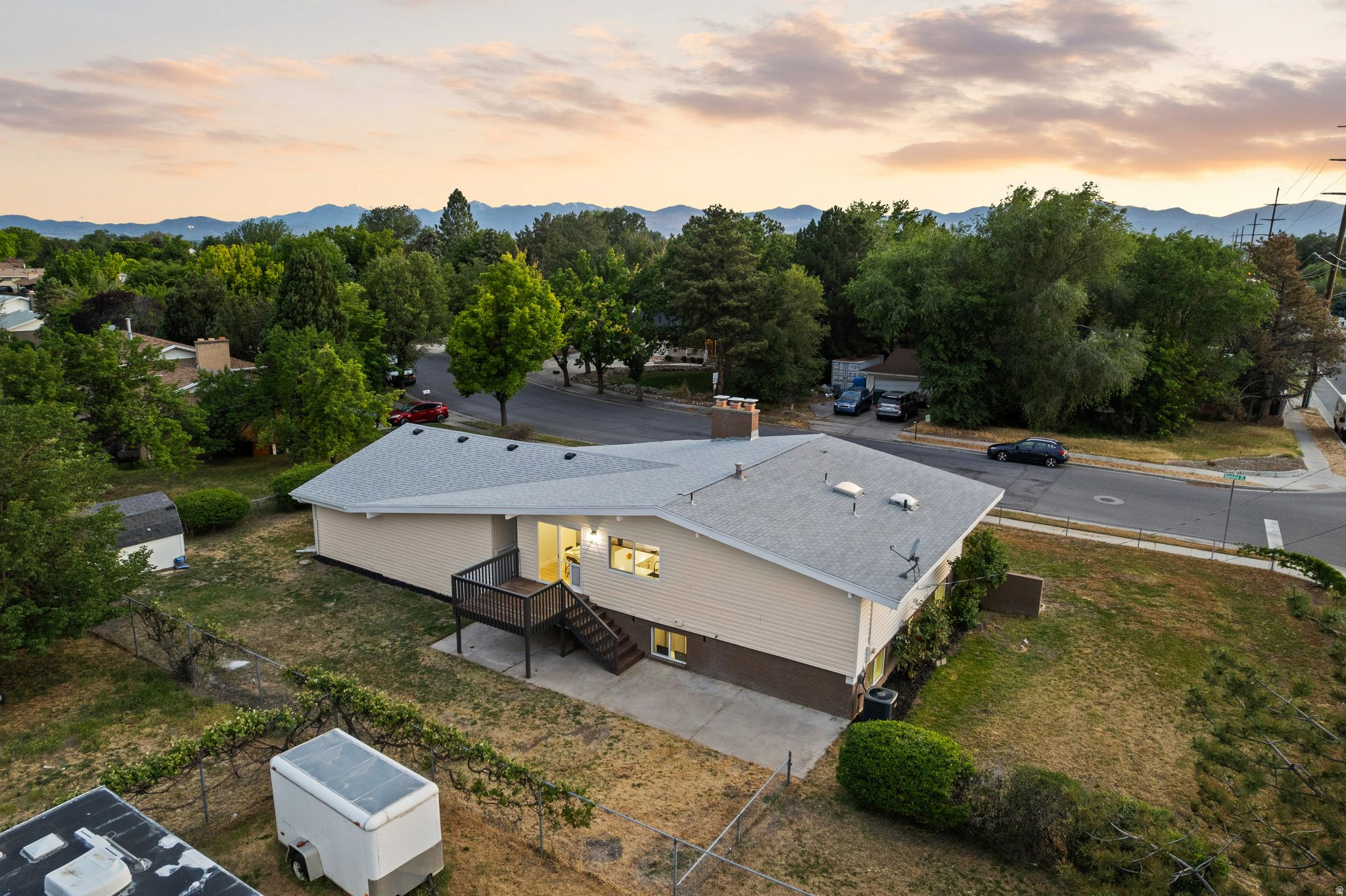 main property photo 29