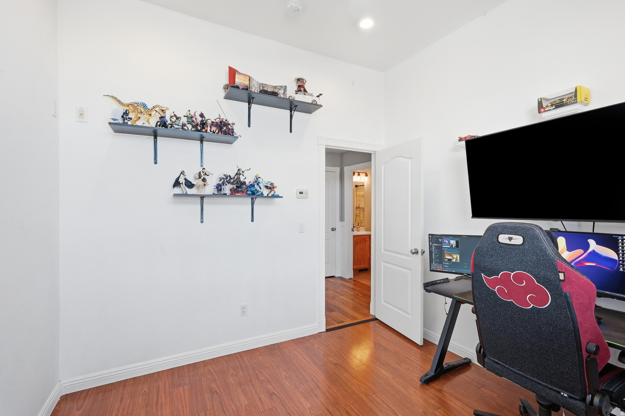 main property photo 20