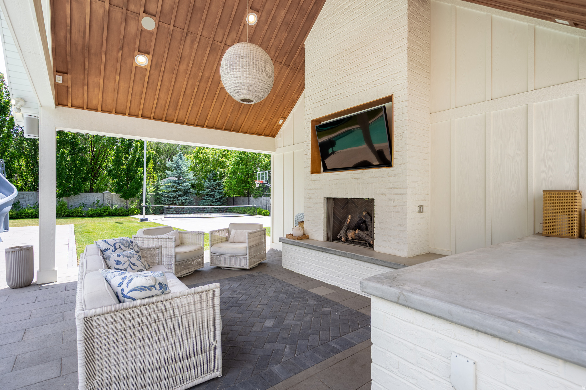 main property photo 88