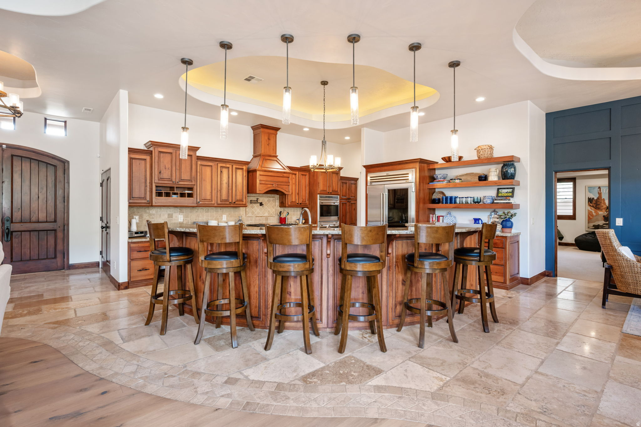 main property photo 16