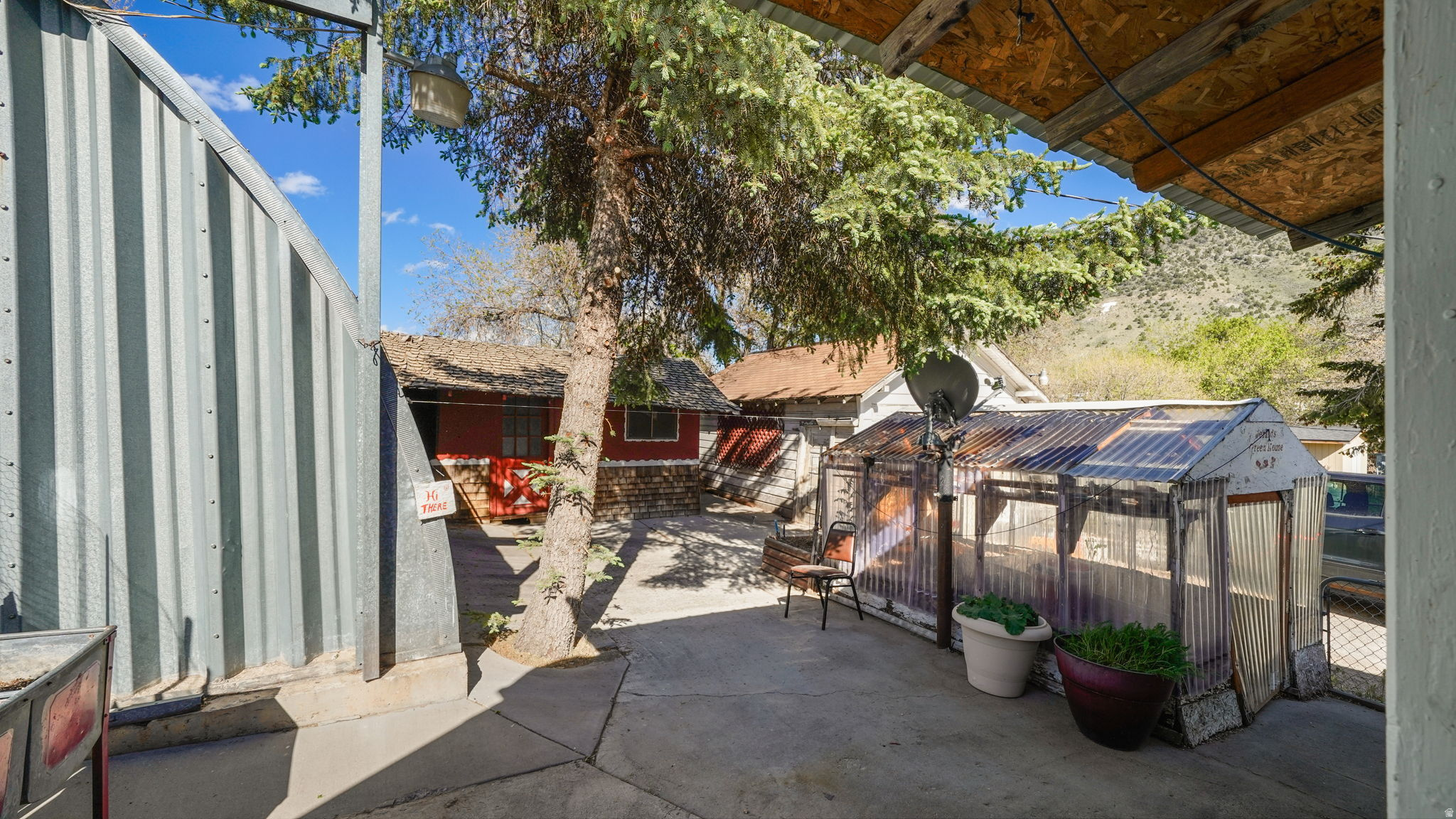 main property photo 29