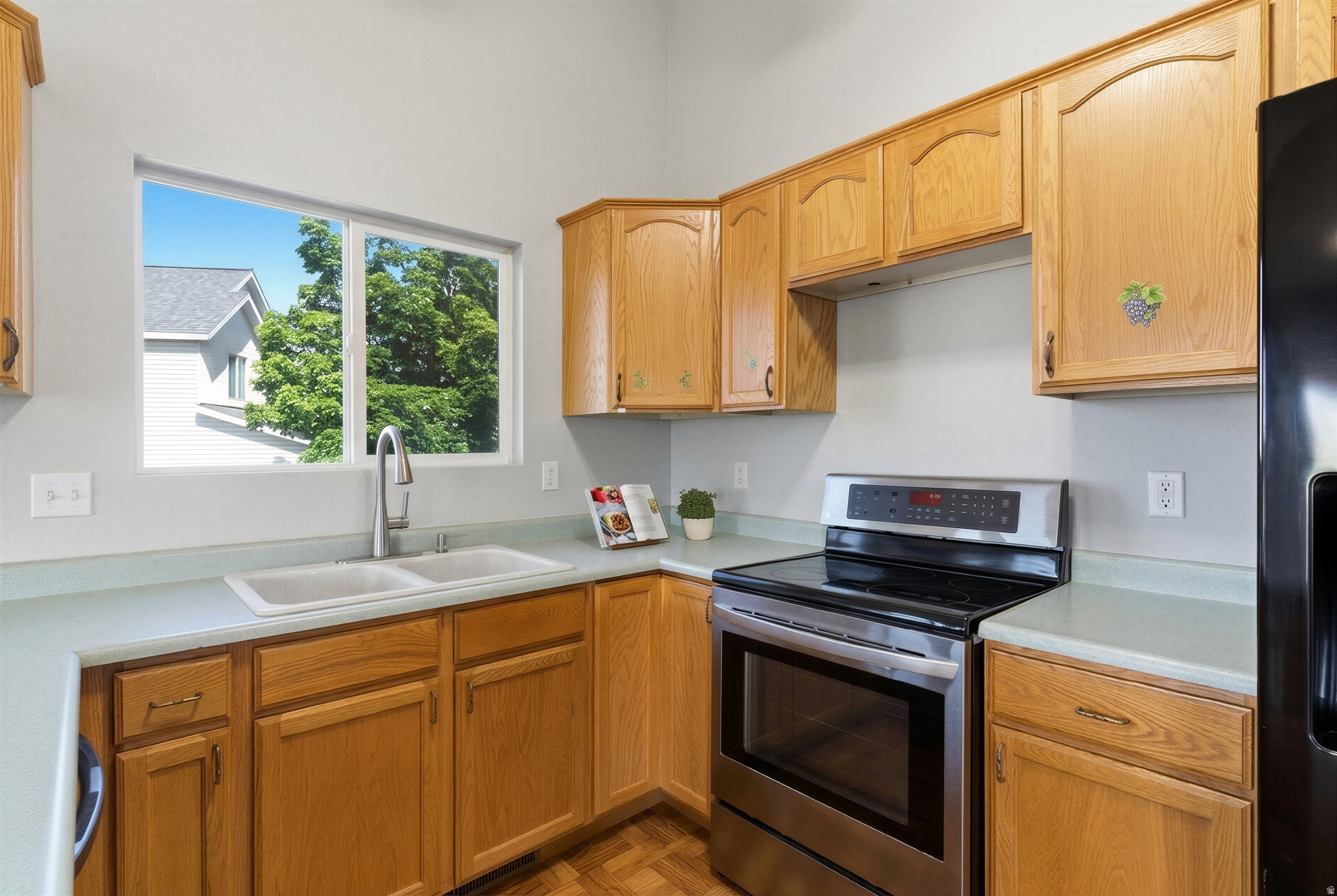 main property photo 9