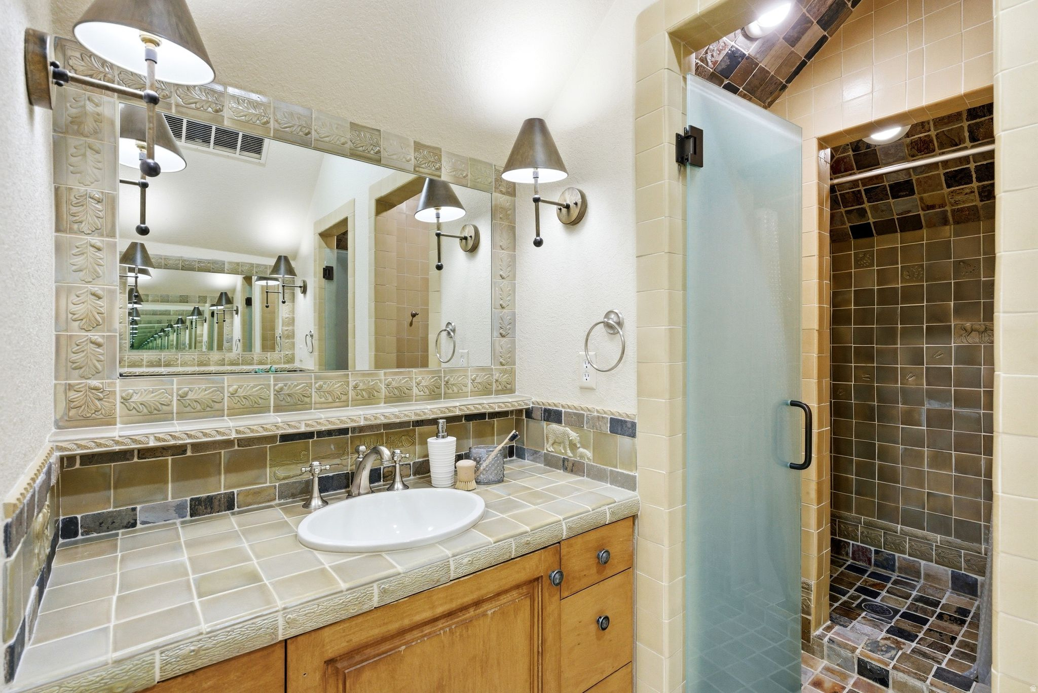 main property photo 70