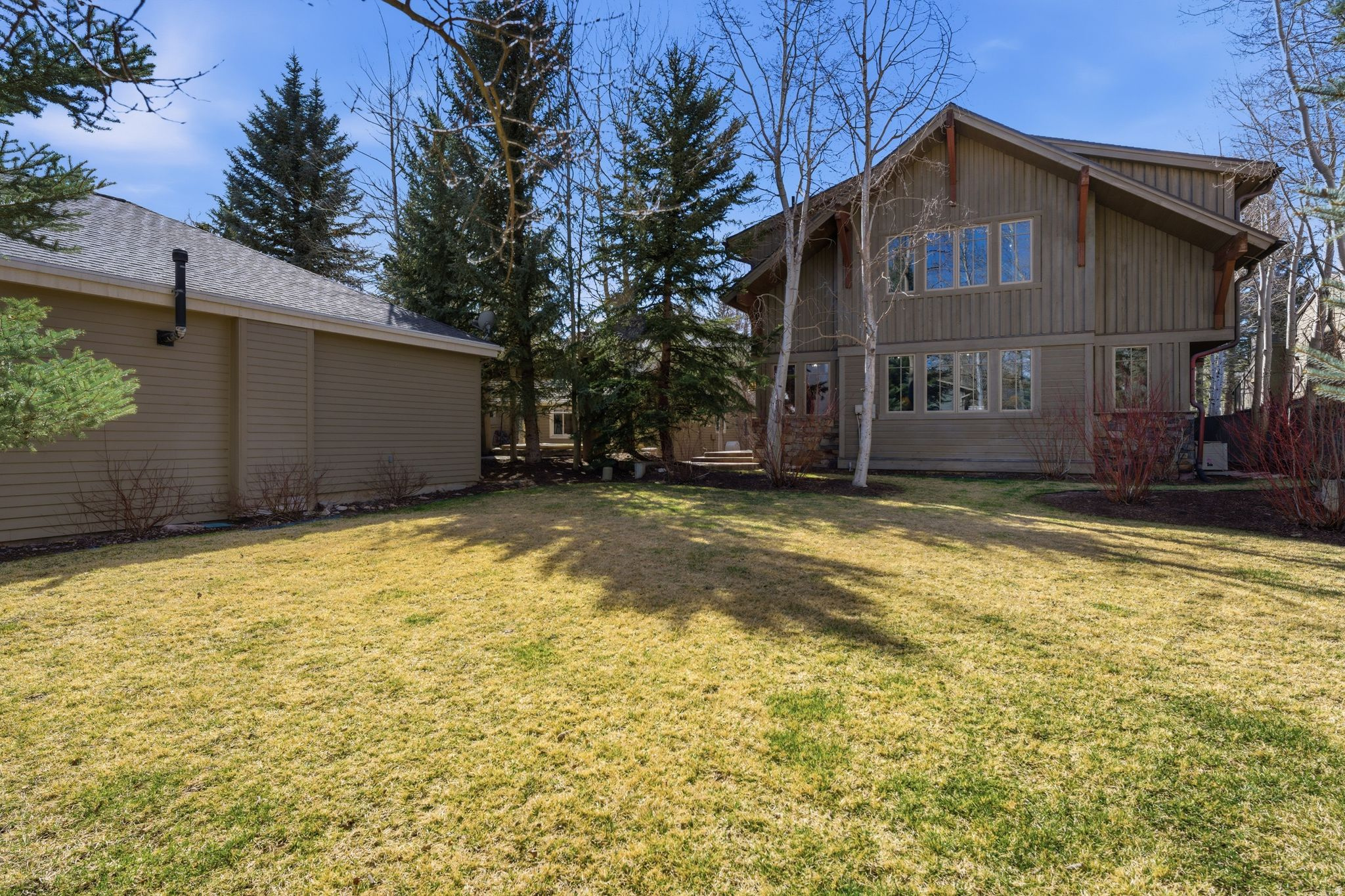 main property photo 89
