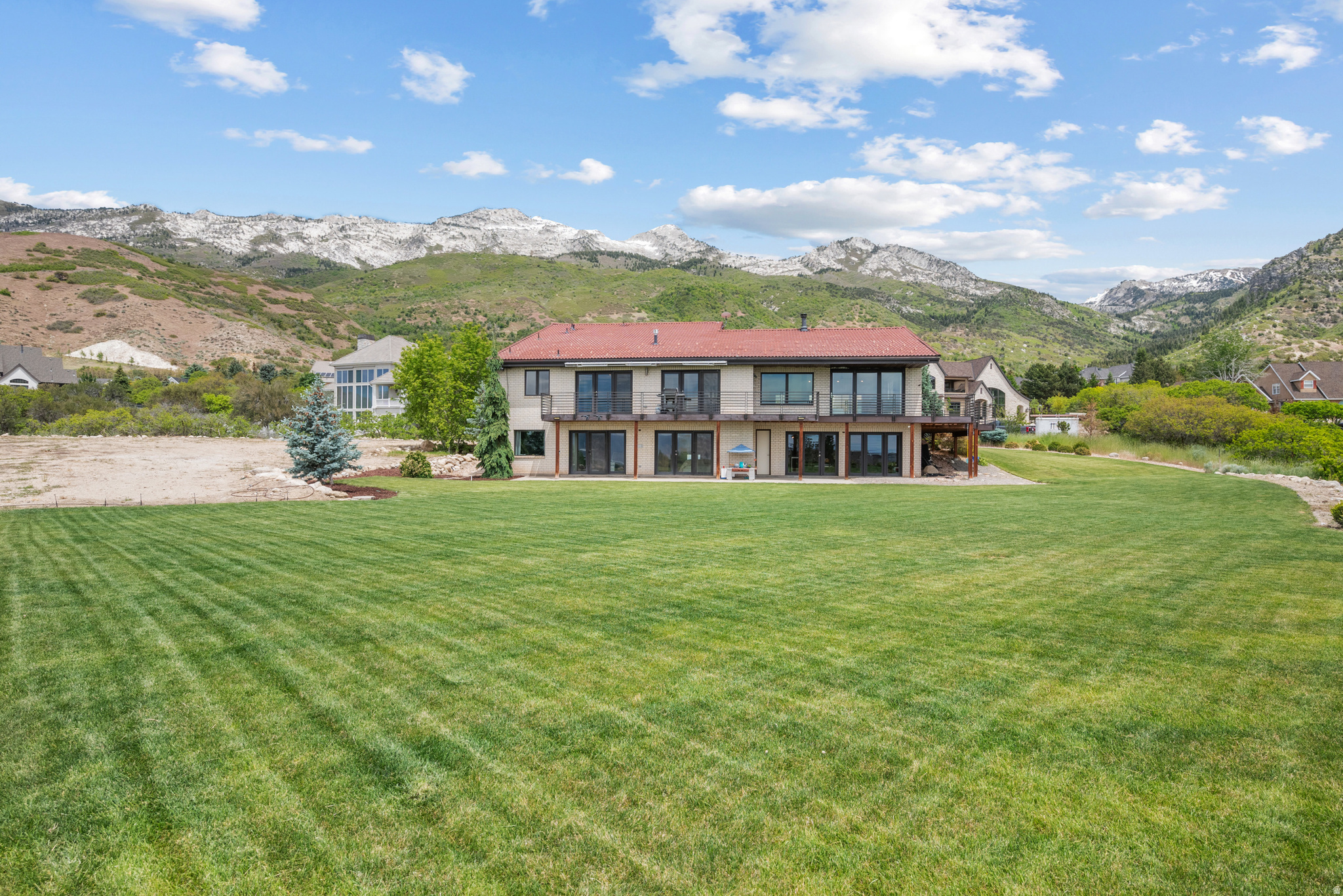 main property photo 45