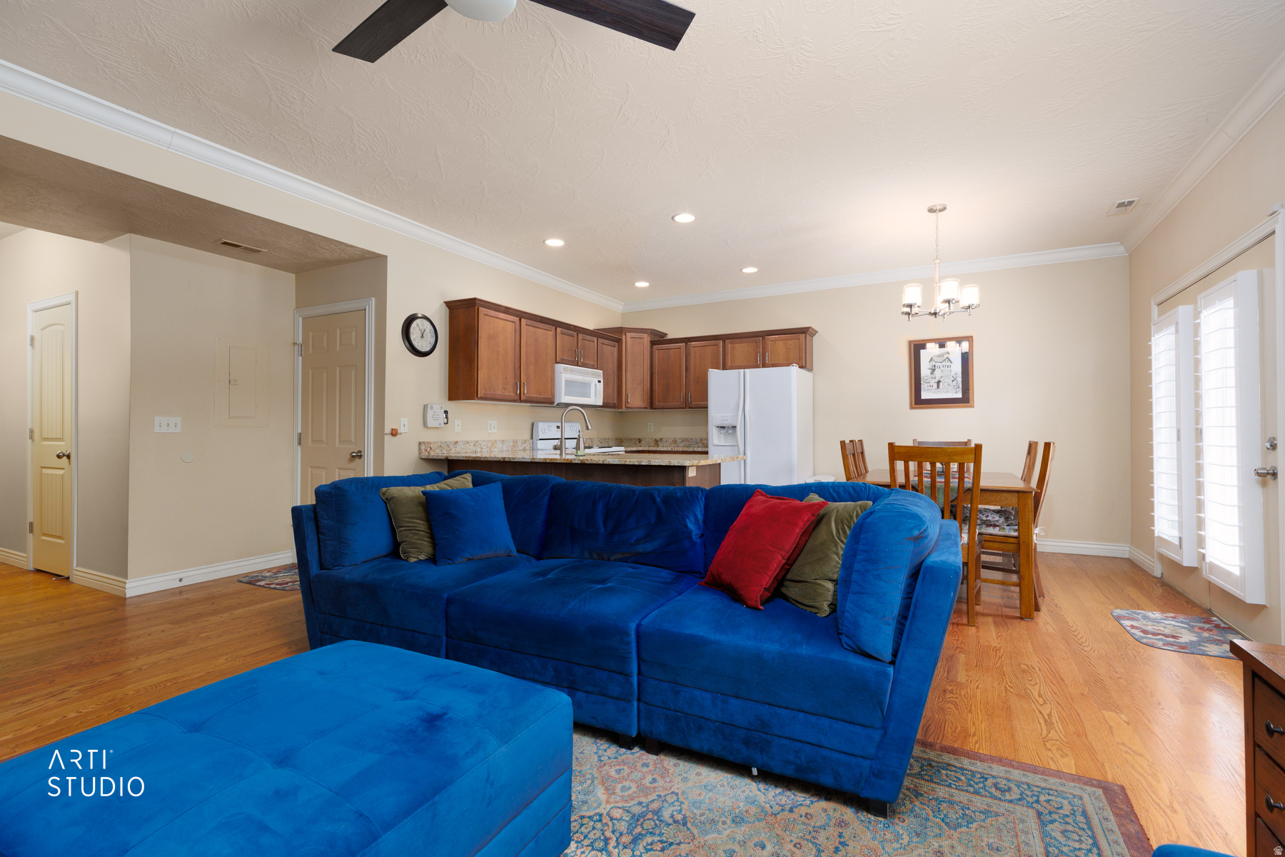 main property photo 7