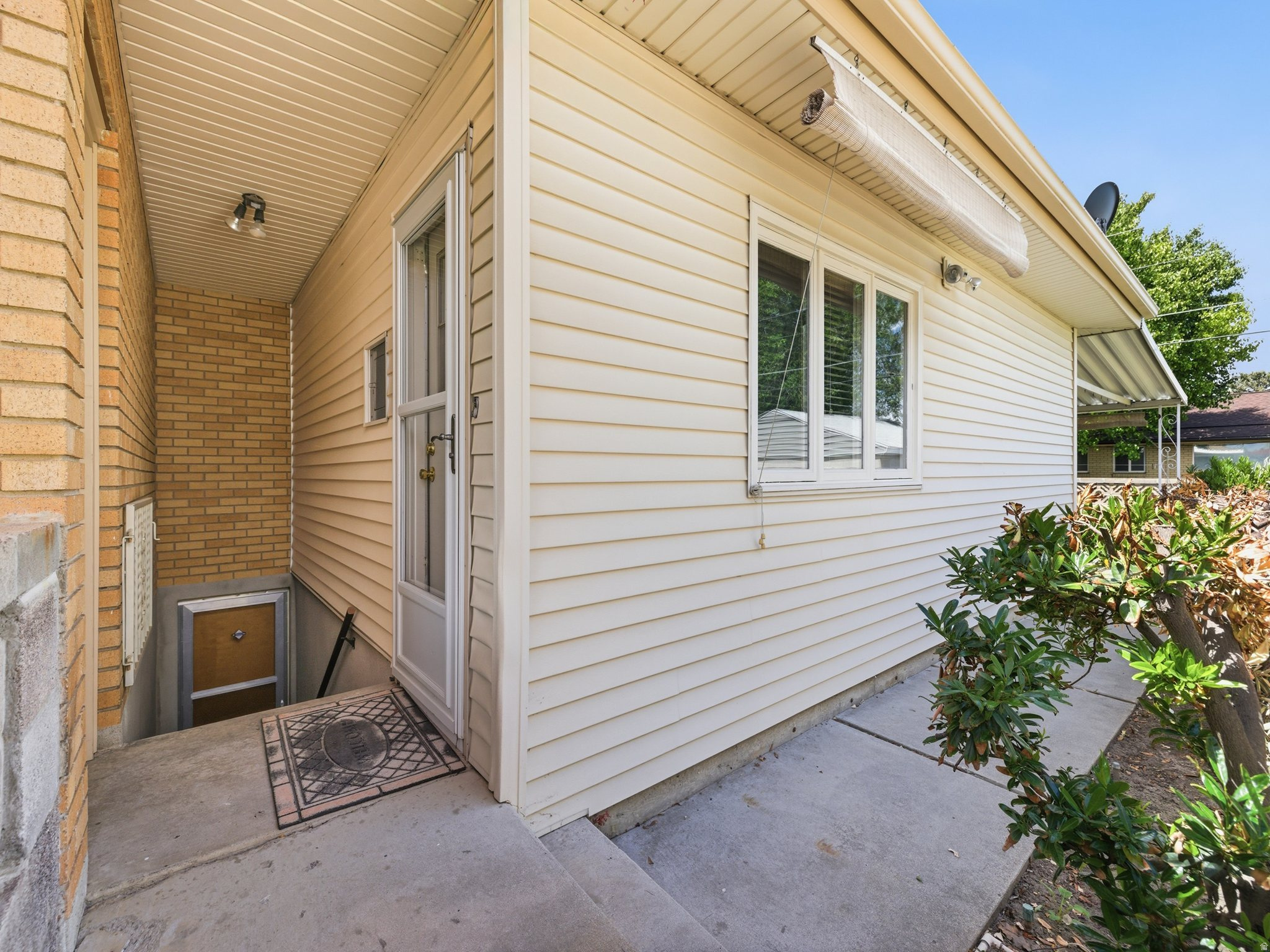 main property photo 24