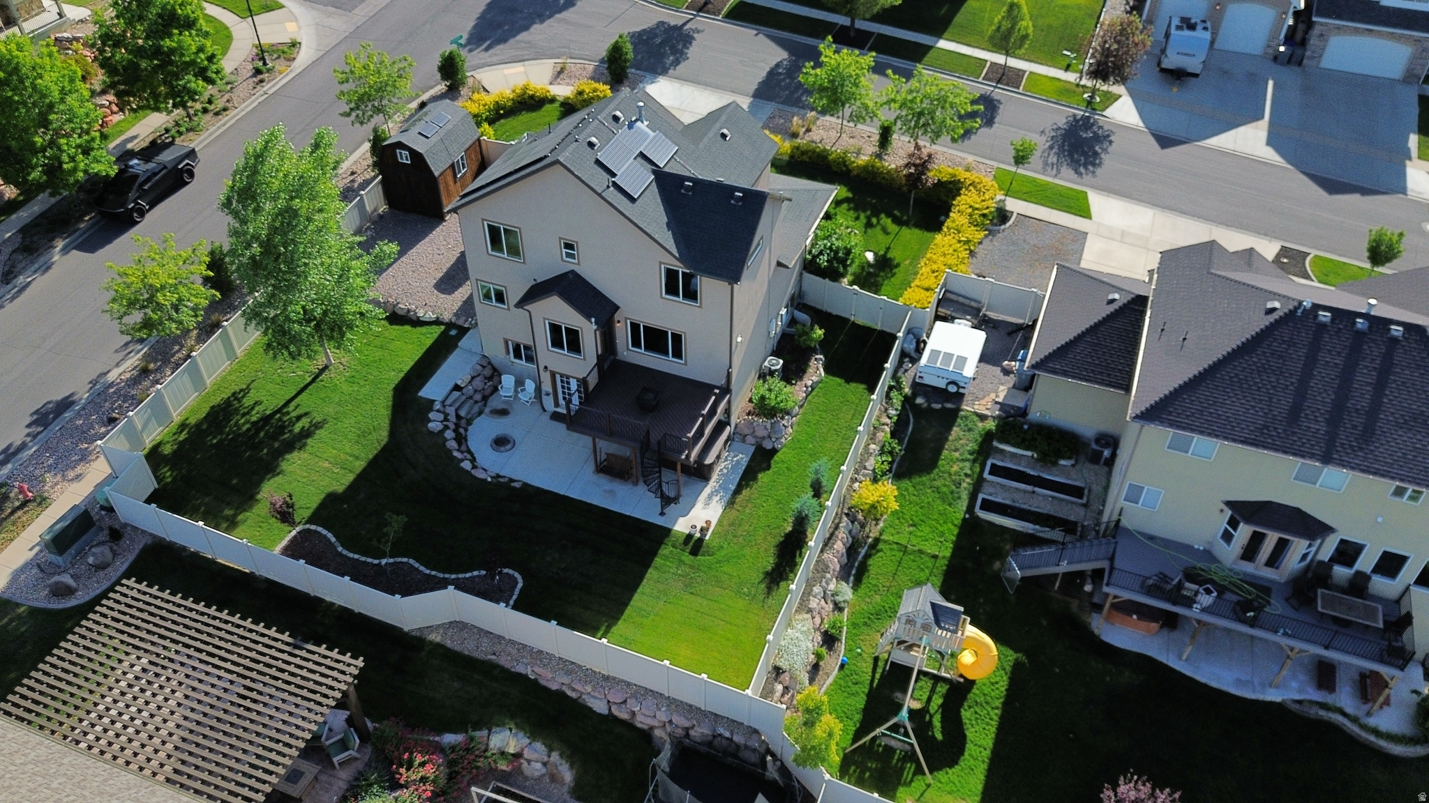 main property photo 34