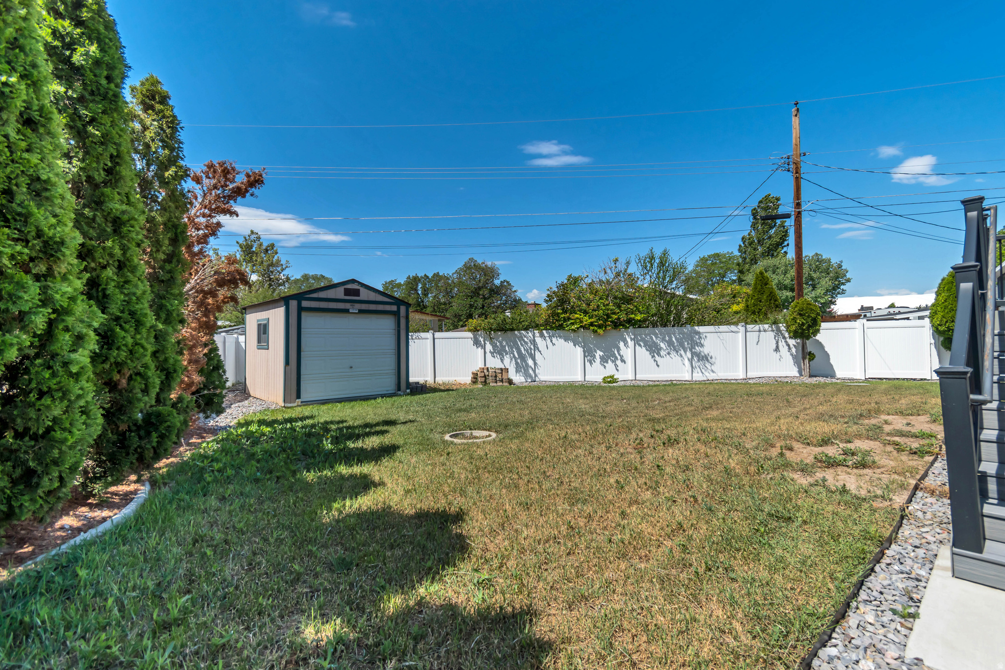 main property photo 22