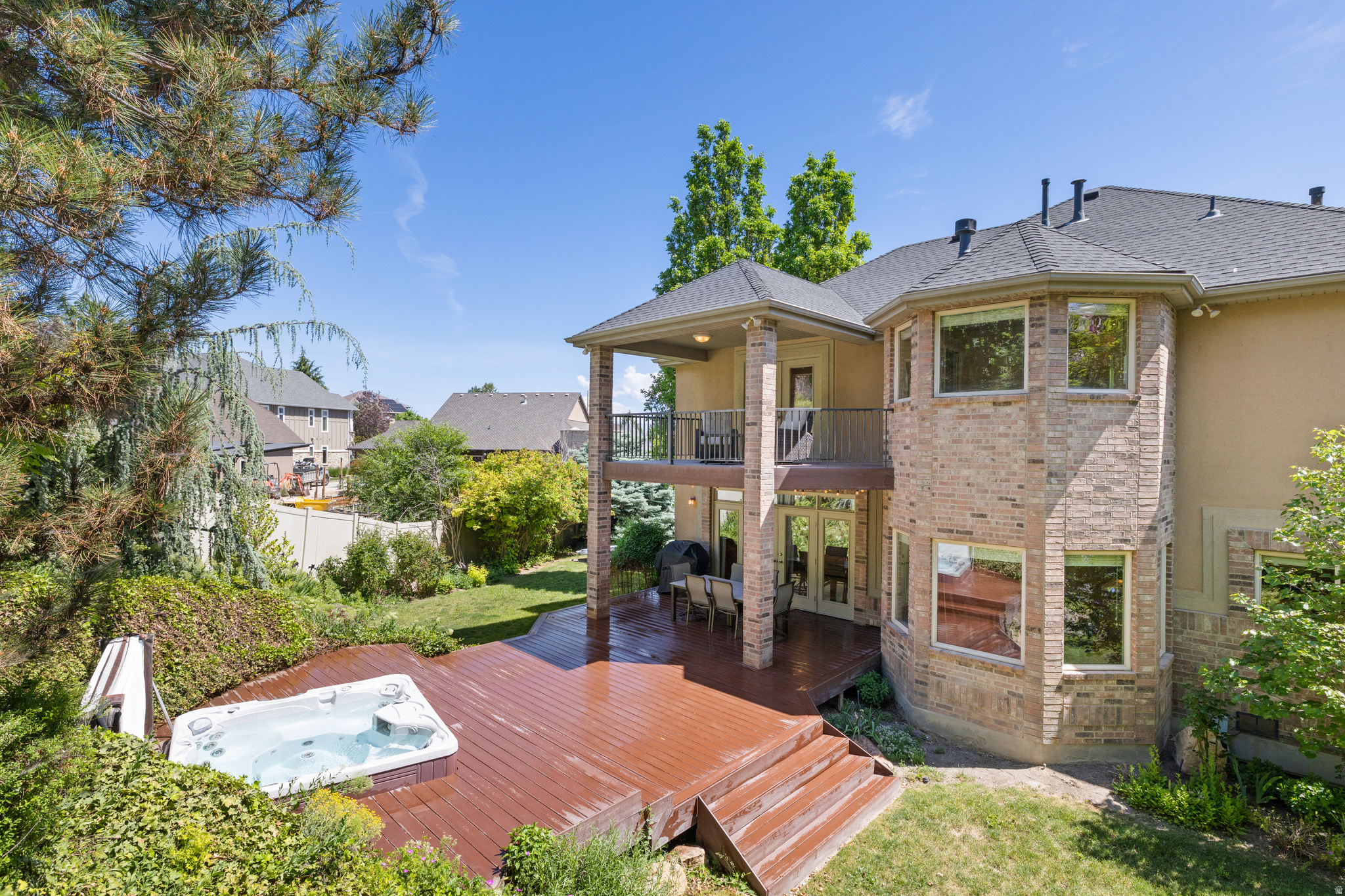 main property photo 4