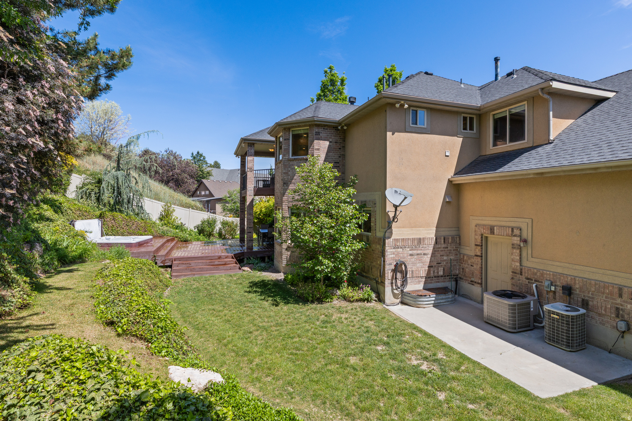 main property photo 51
