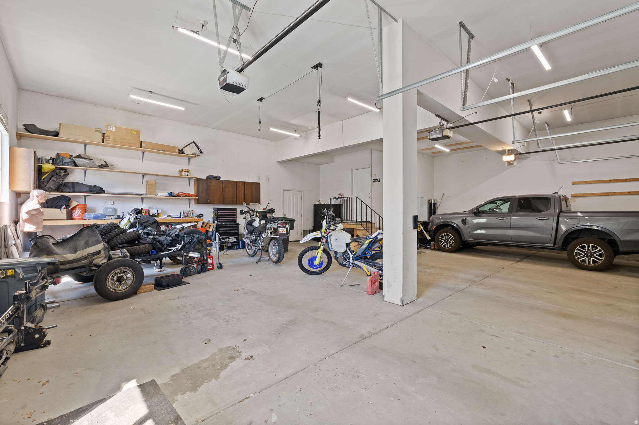 main property photo 54