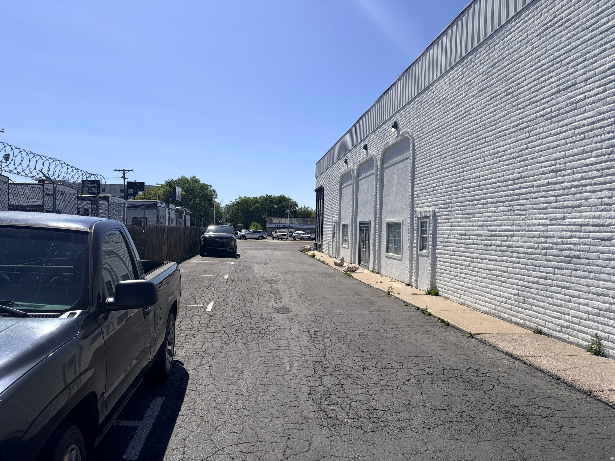 main property photo 18