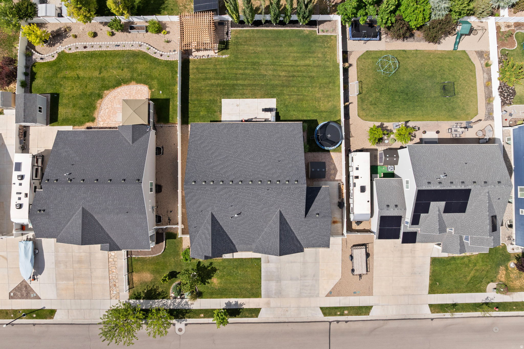 main property photo 60