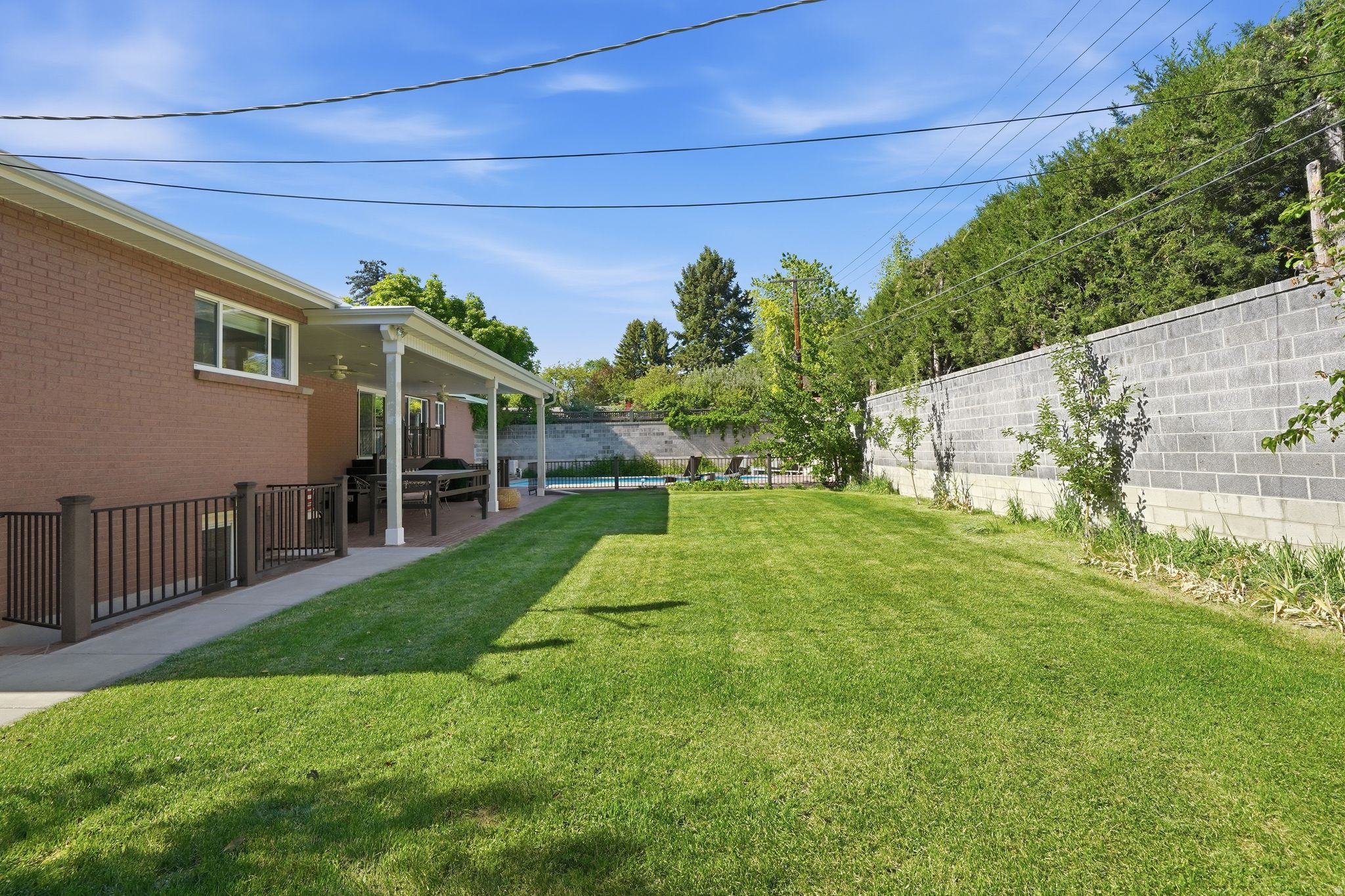 main property photo 36