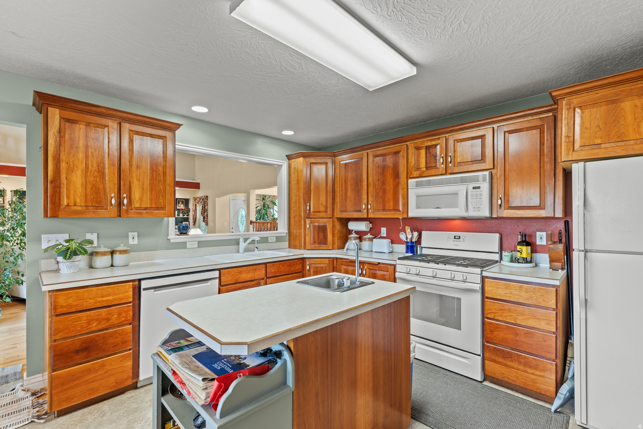 main property photo 10