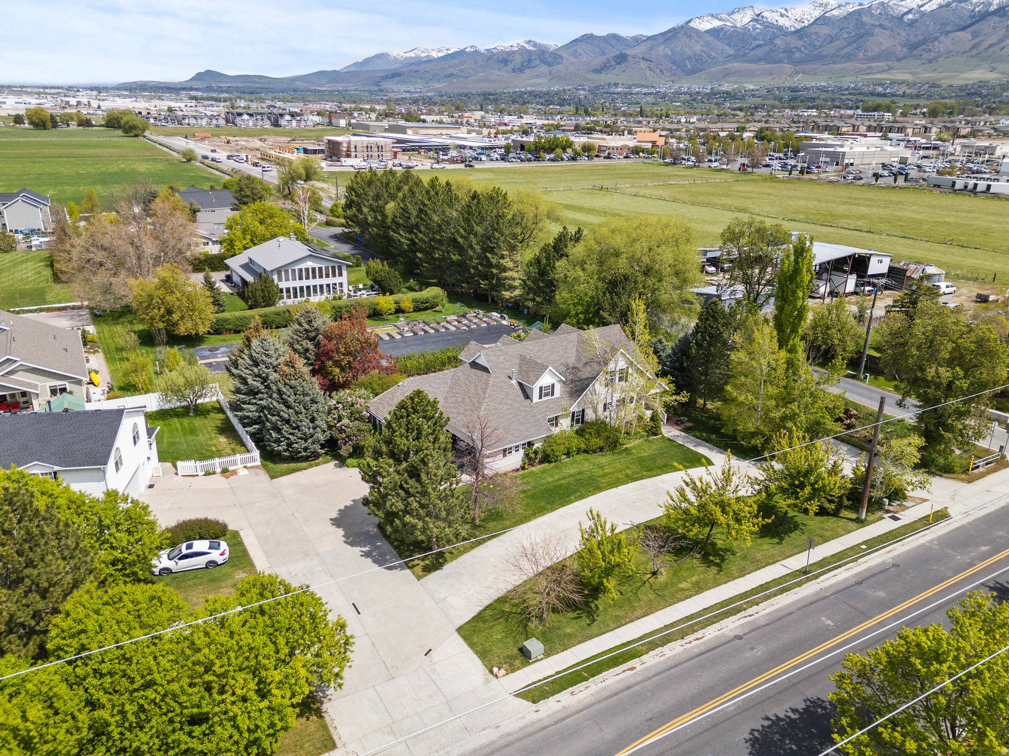 main property photo 35