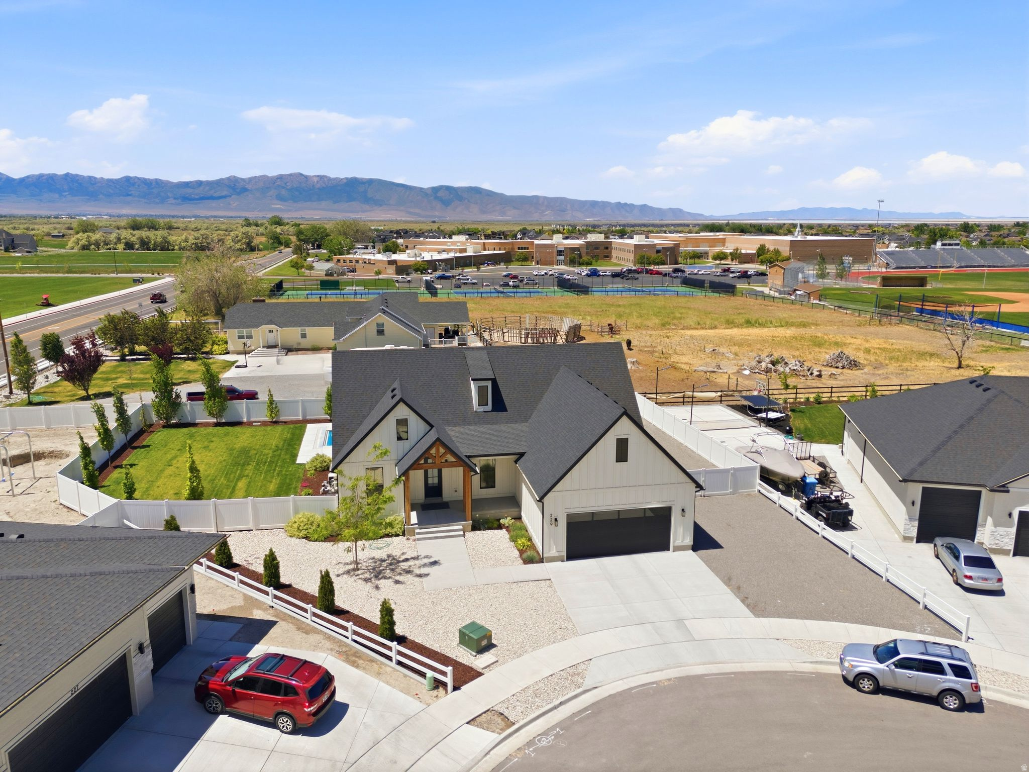 main property photo 36