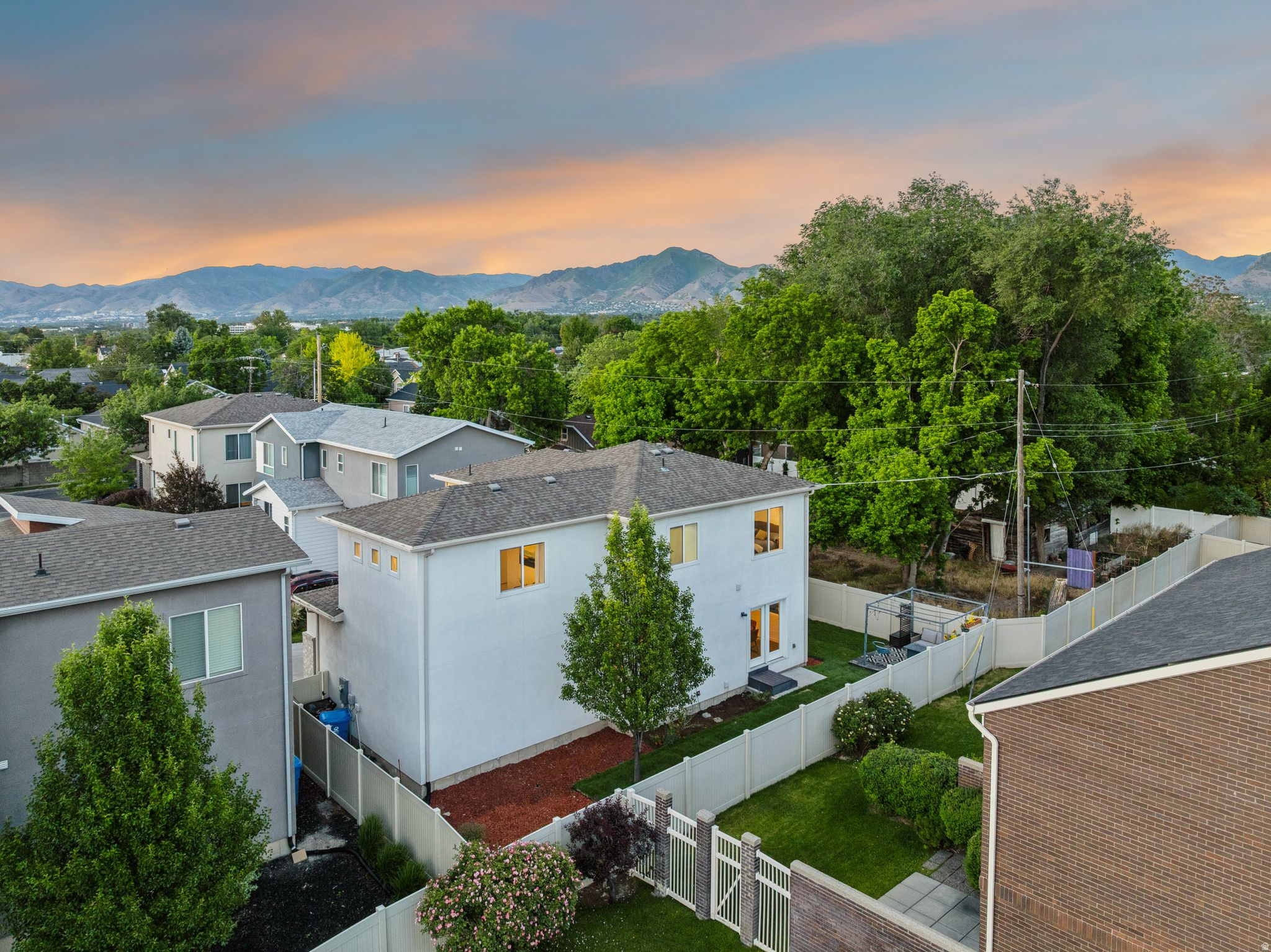 main property photo 49