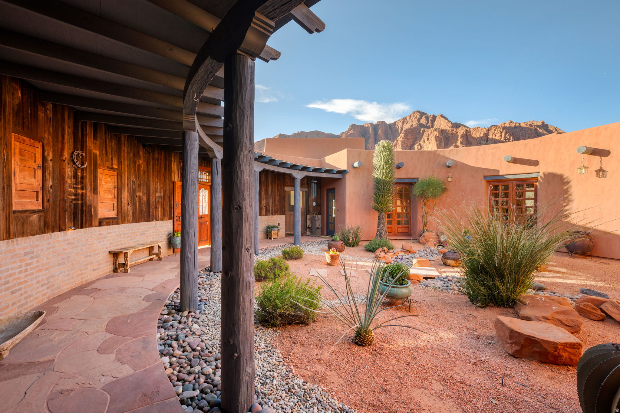 main property photo 7
