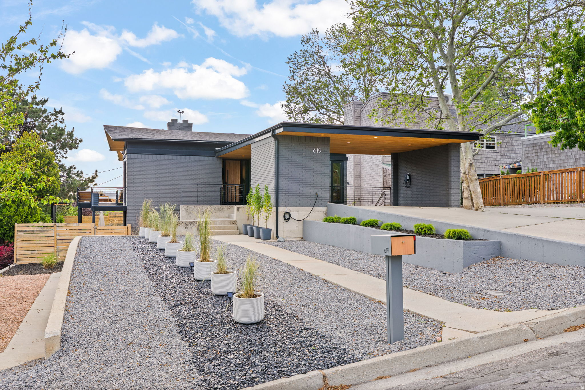 main property photo 78