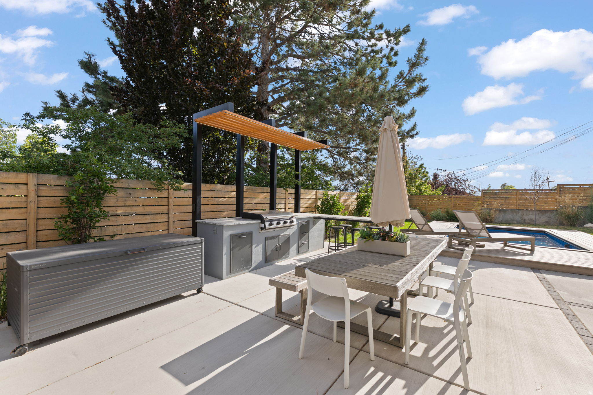 main property photo 84