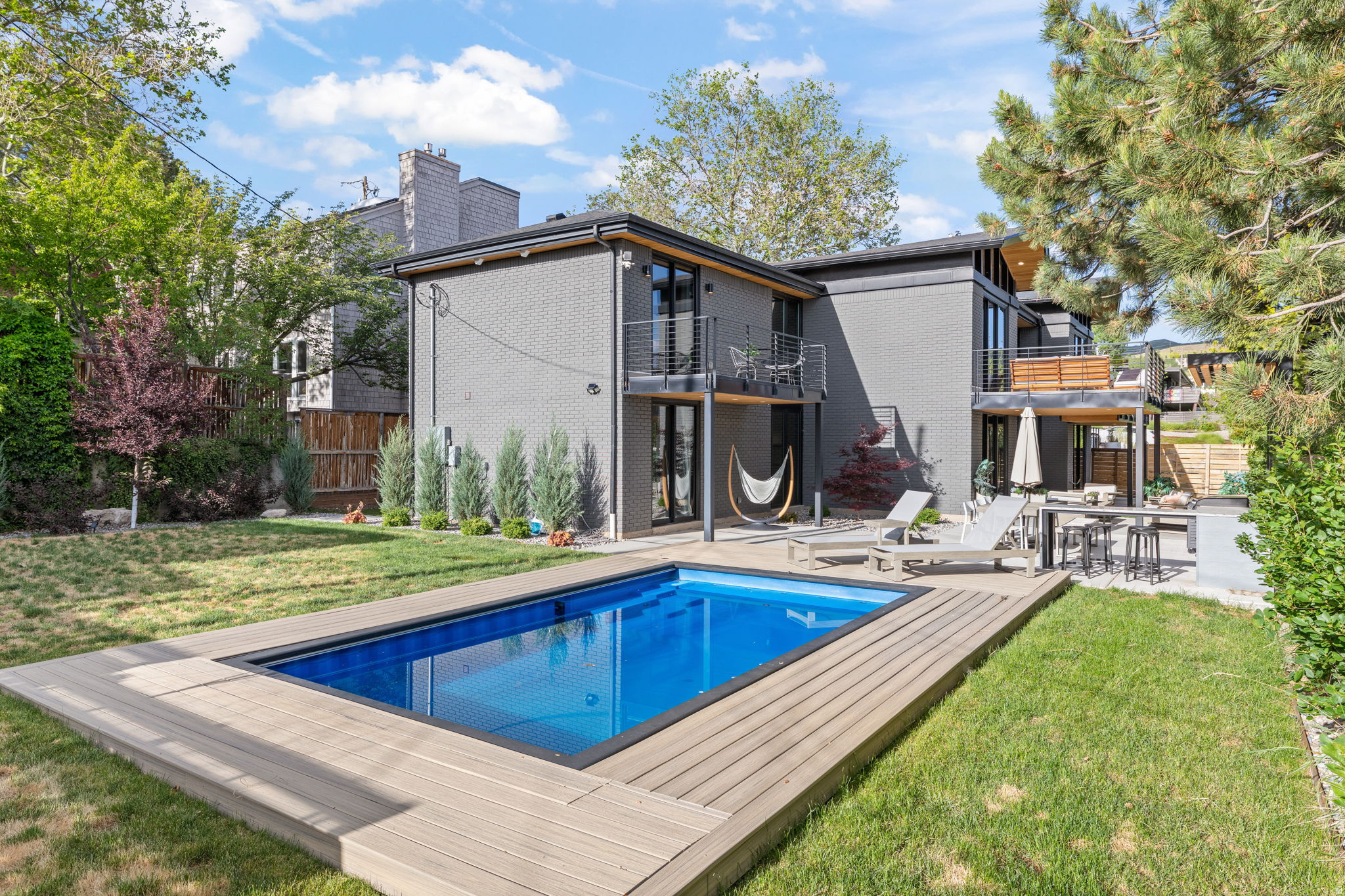 main property photo 88