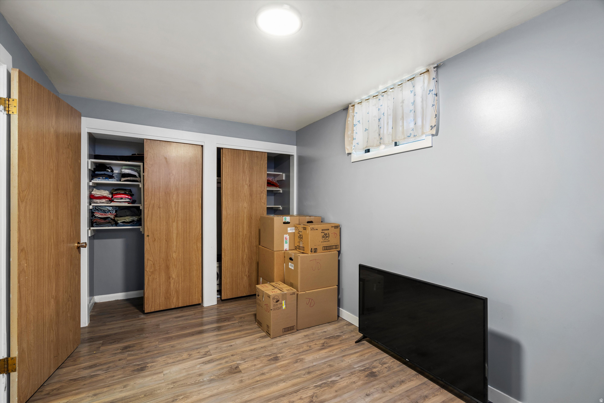 main property photo 13