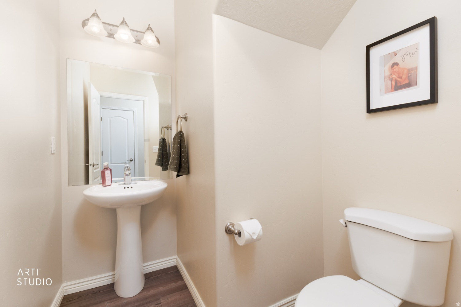 main property photo 11