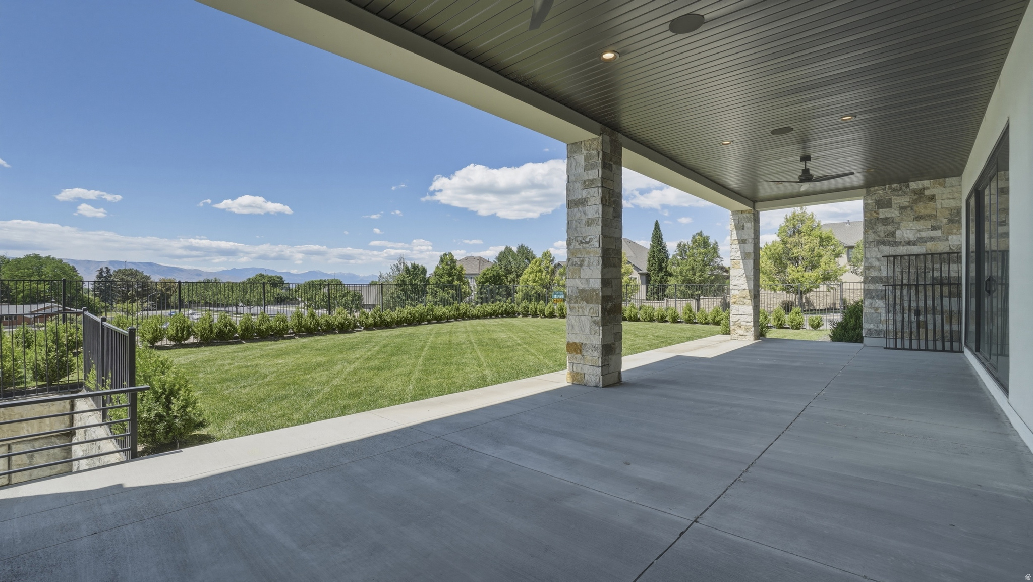 main property photo 59