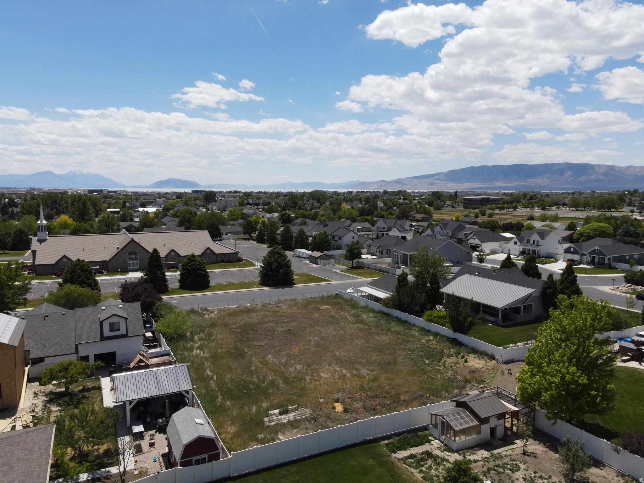 main property photo 7