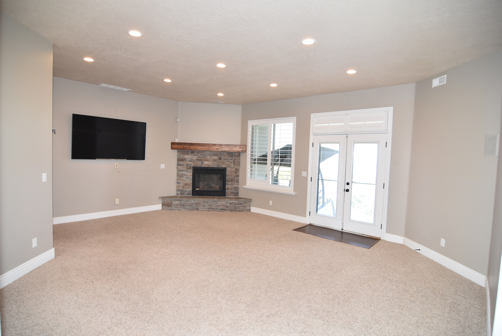 main property photo 63