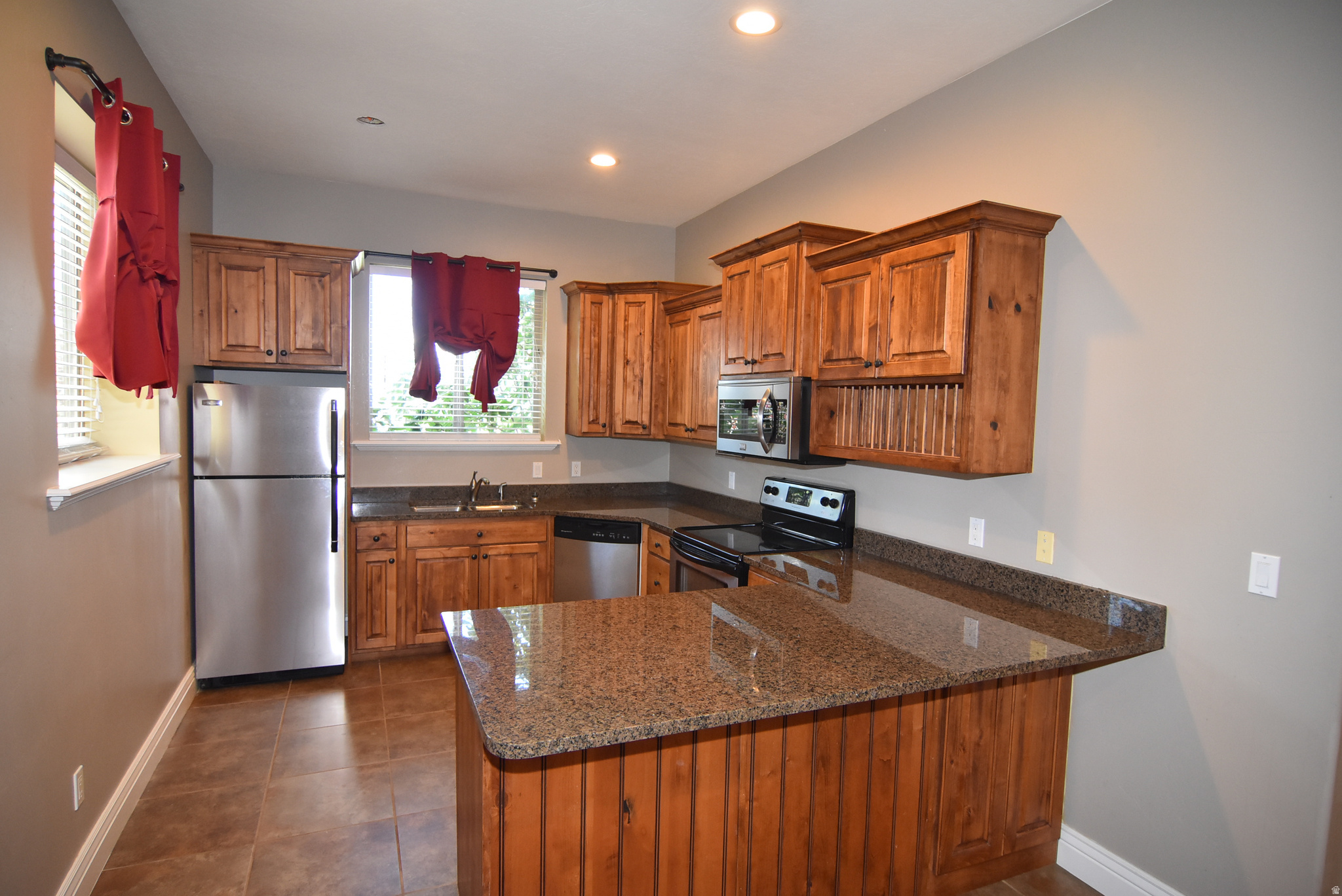 main property photo 75