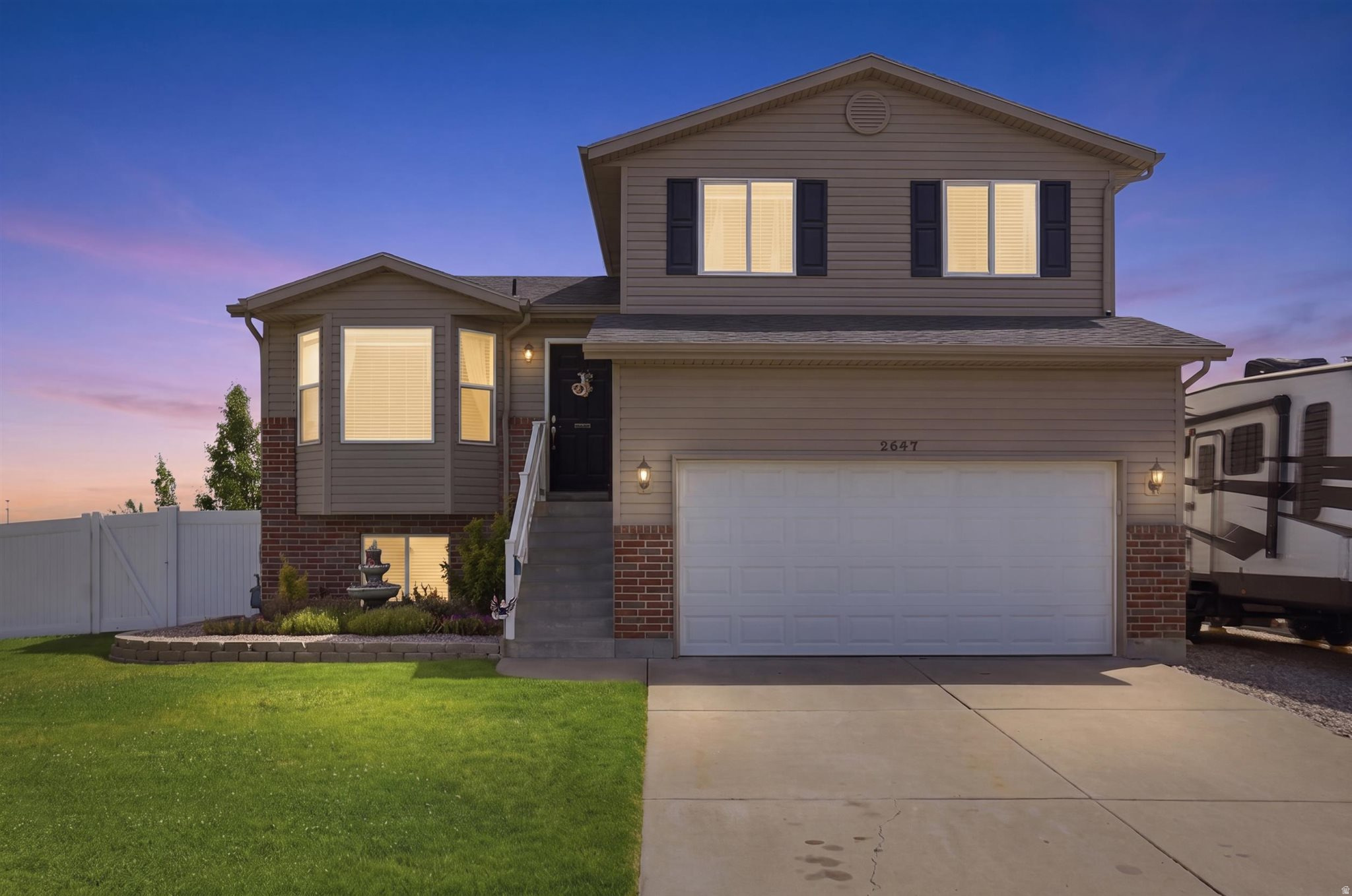 main property photo 43