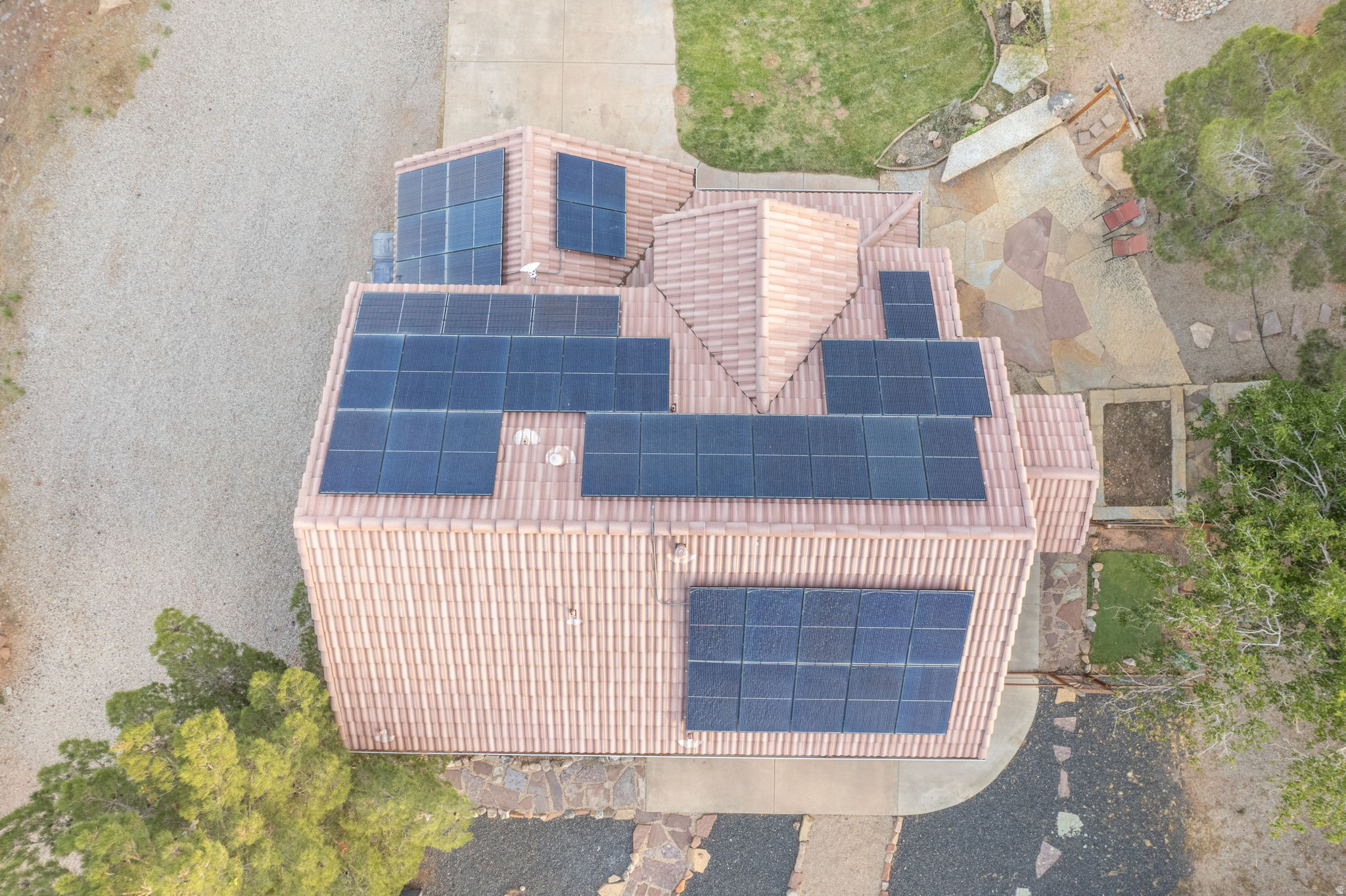 main property photo 42