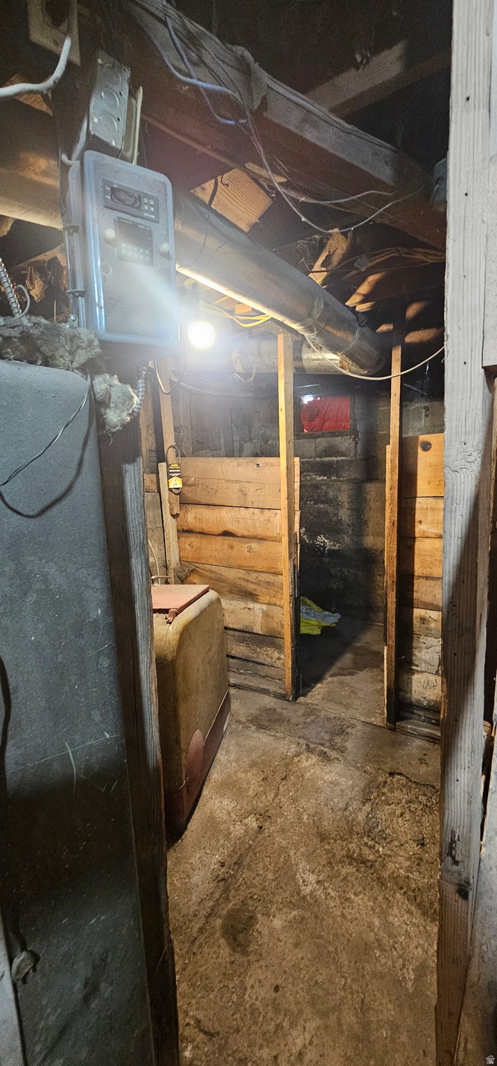 main property photo 28