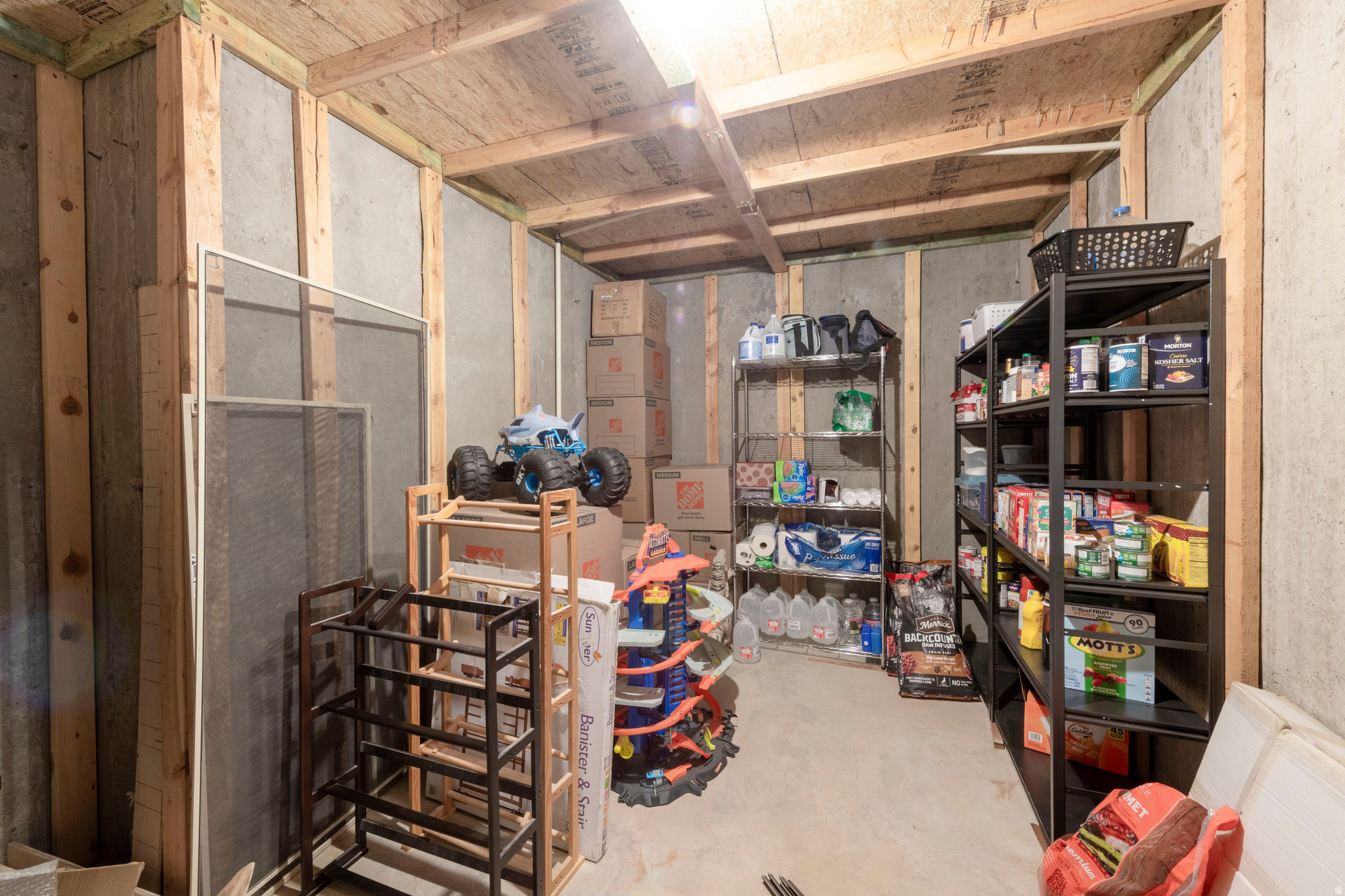 main property photo 39