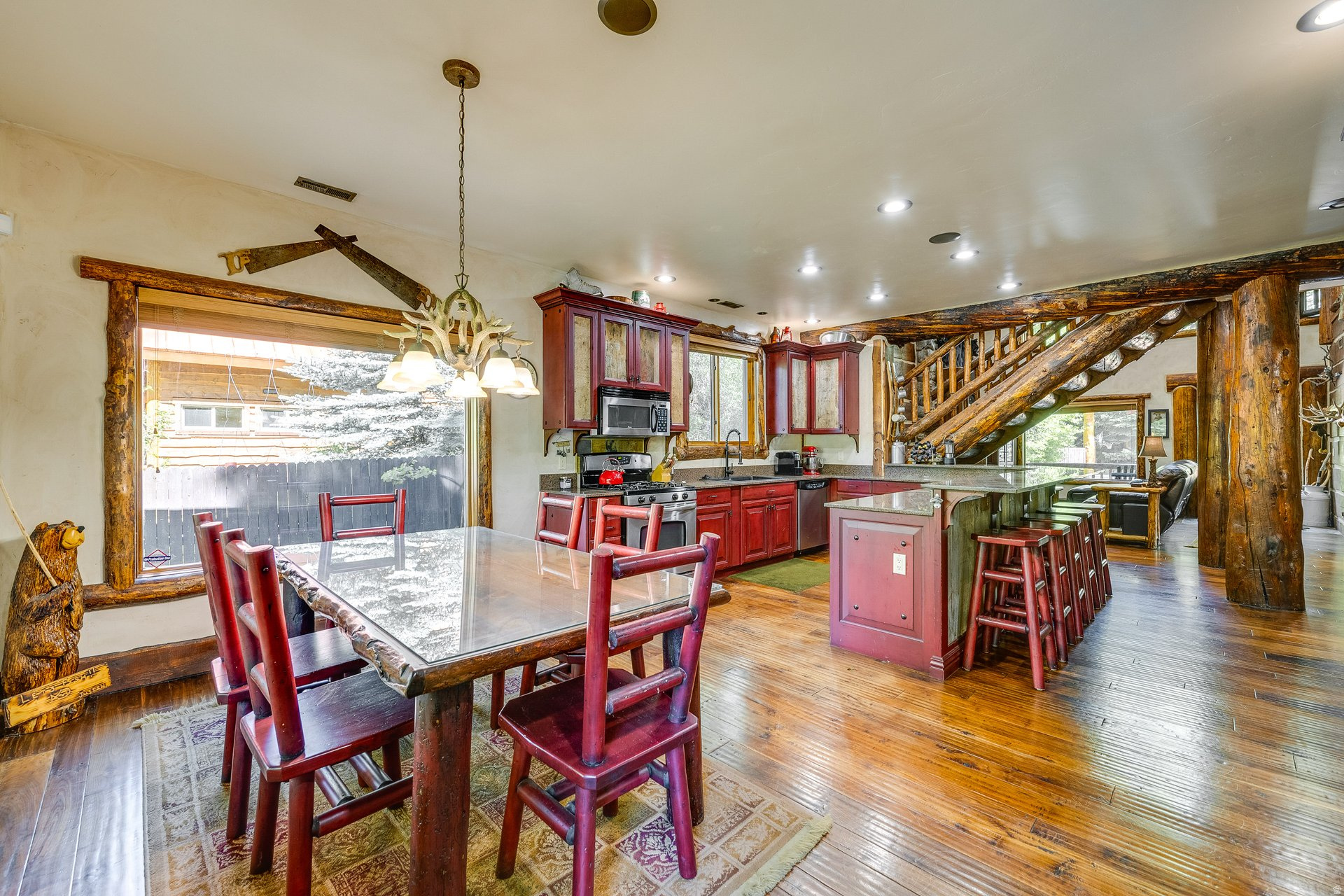 main property photo 17