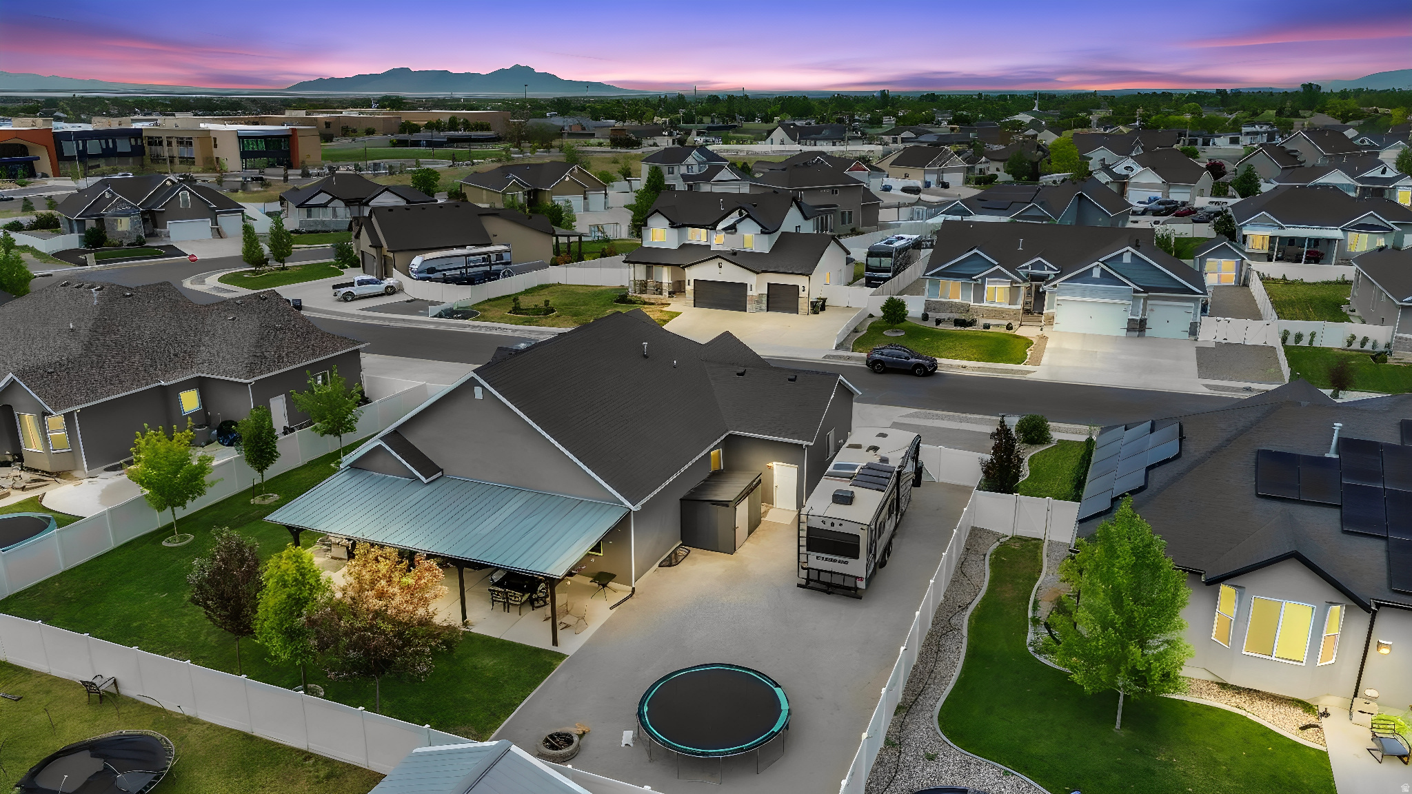 main property photo 45