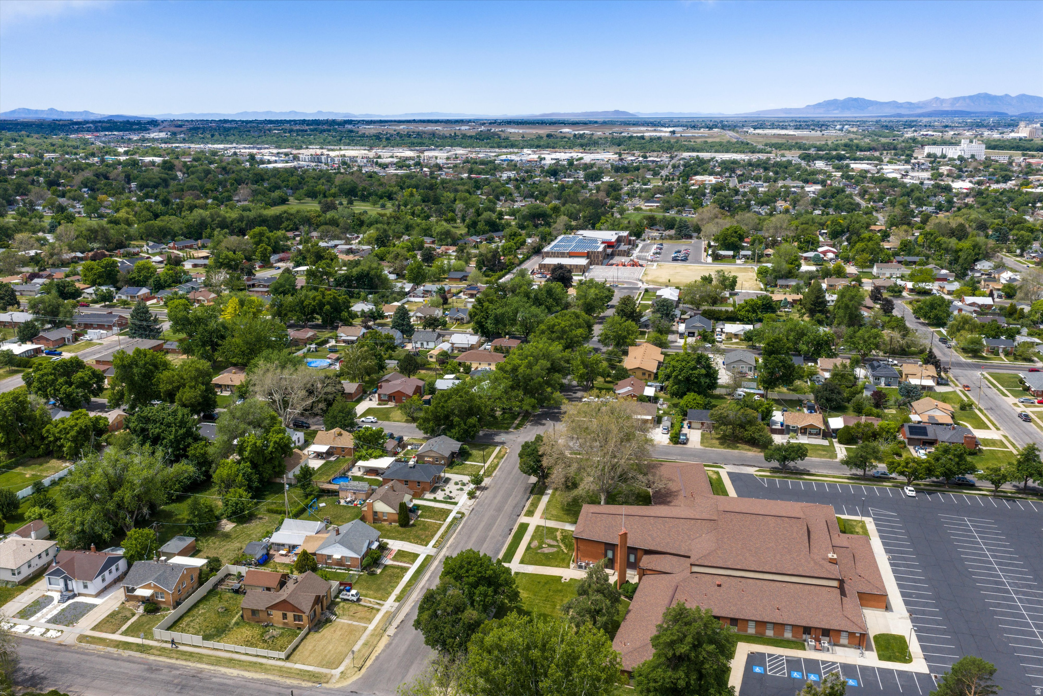 main property photo 35