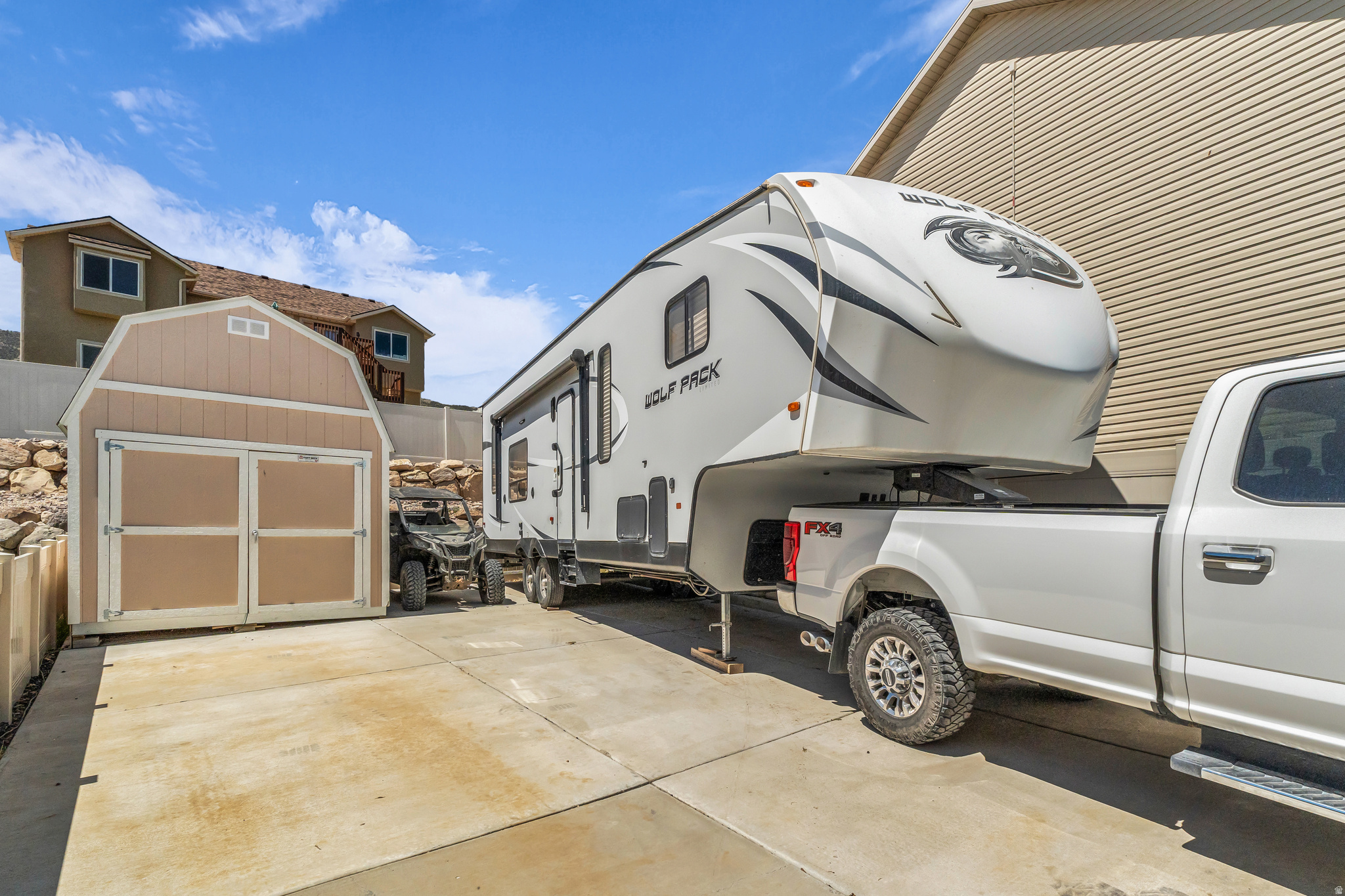 main property photo 25