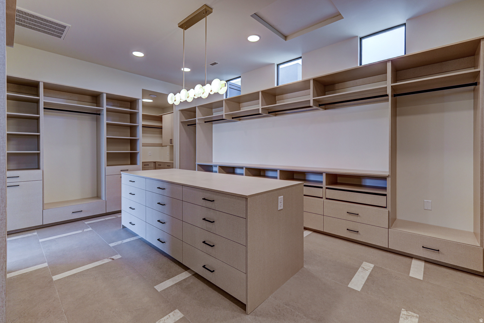 main property photo 109