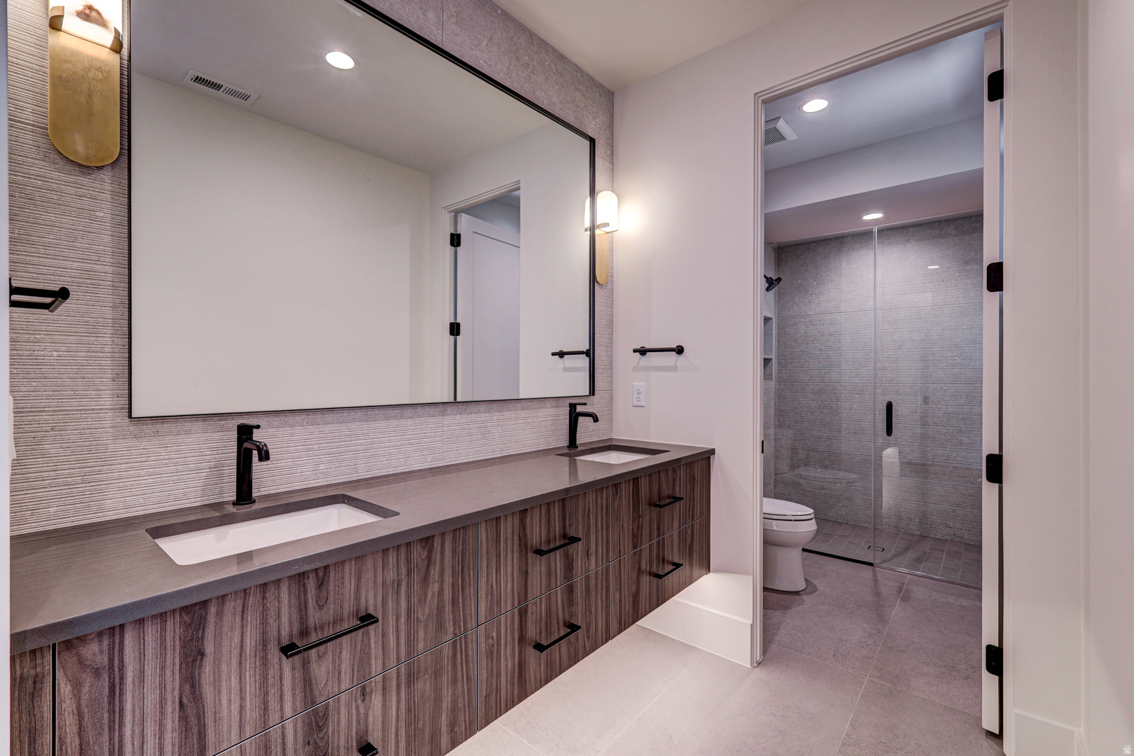 main property photo 120